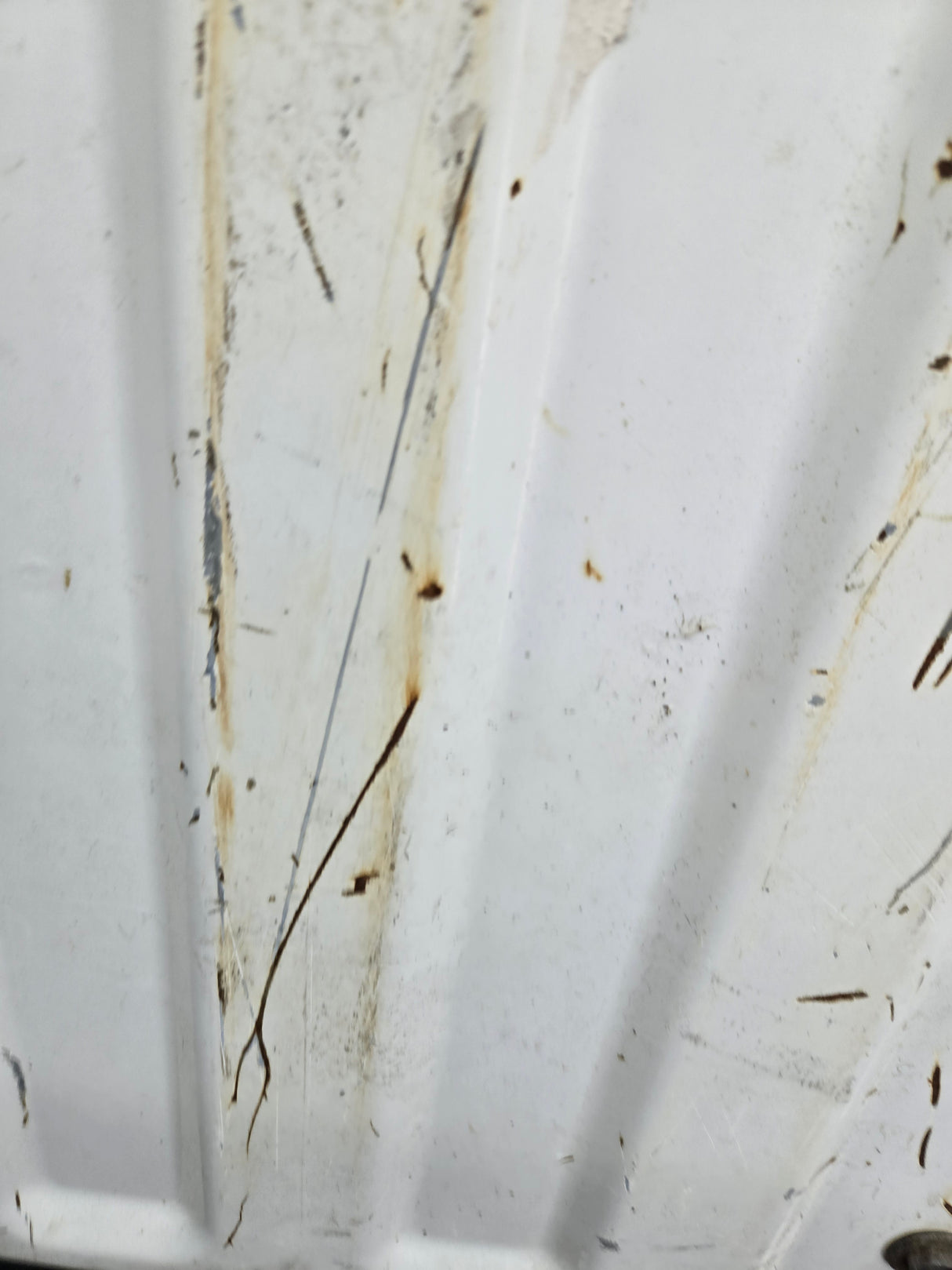 1999-2007 Chevrolet Silverado / GMC Sierra 1500 2500 3500 Tailgate - White