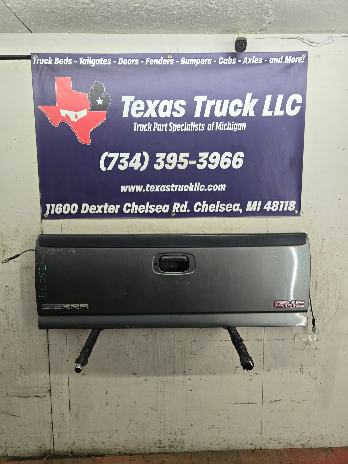 1999-2007 Chevrolet Silverado / GMC Sierra 1500 2500 3500 Tailgate - Grey