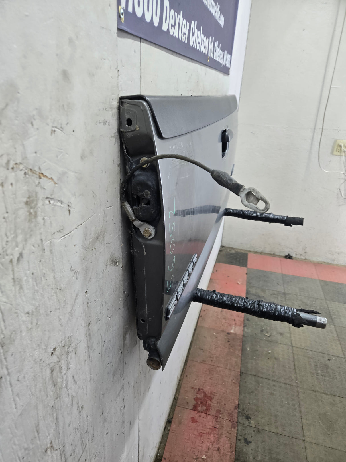 1999-2007 Chevrolet Silverado / GMC Sierra 1500 2500 3500 Tailgate - Grey