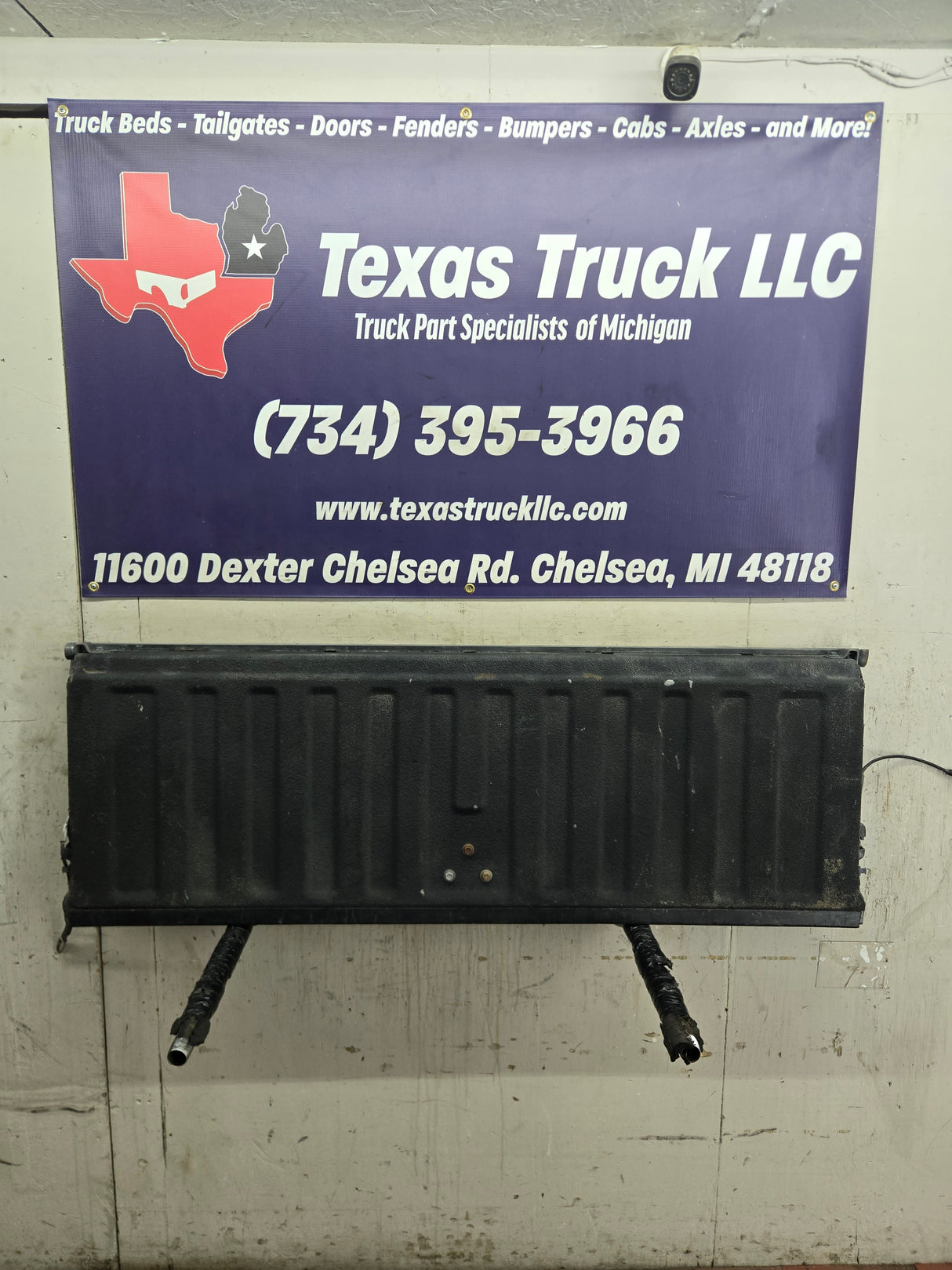 1999-2007 Chevrolet Silverado / GMC Sierra 1500 2500 3500 Tailgate - Grey