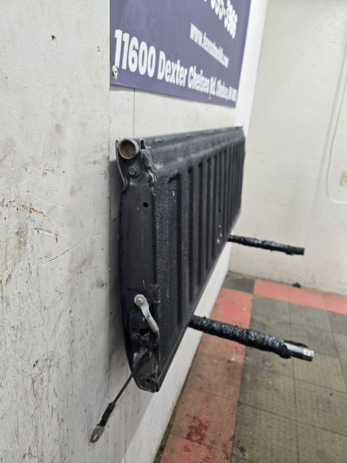 1999-2007 Chevrolet Silverado / GMC Sierra 1500 2500 3500 Tailgate - Grey