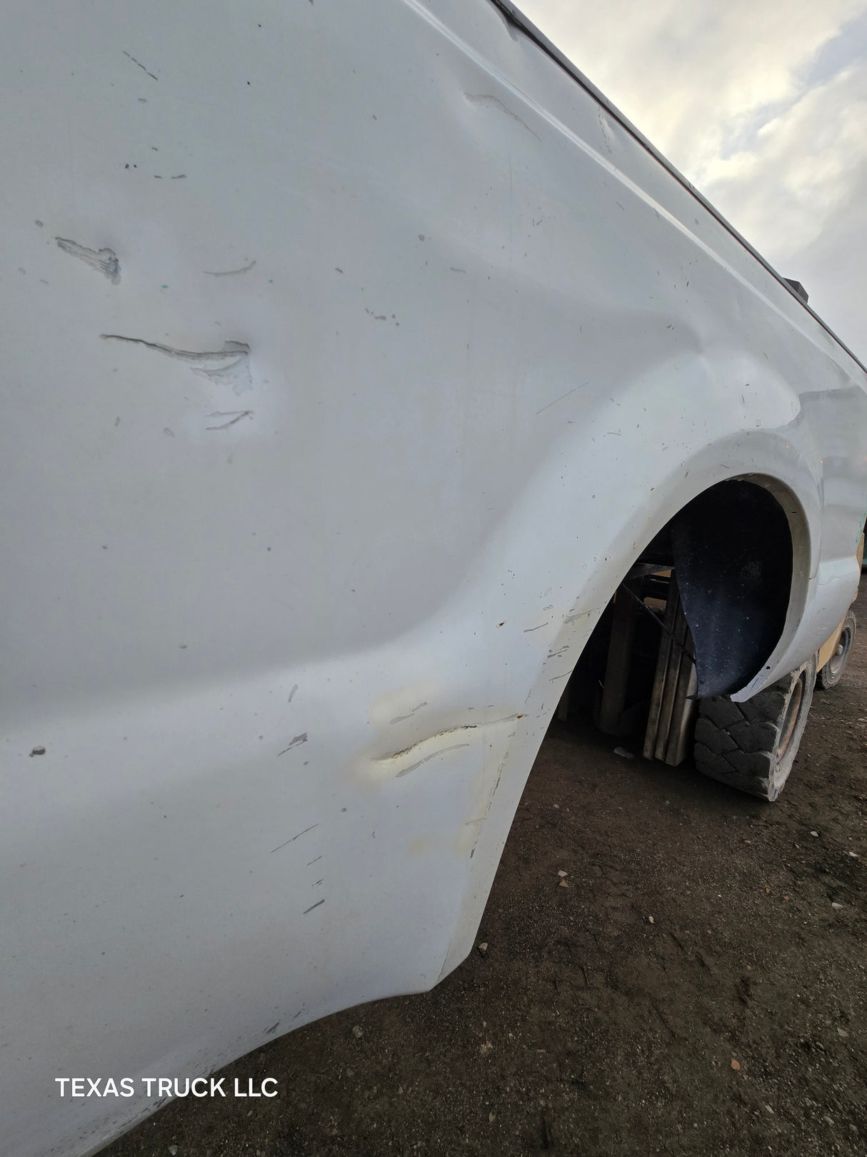 1999-2010 Ford Super Duty F250 F350 6' 9" Short Truck Bed