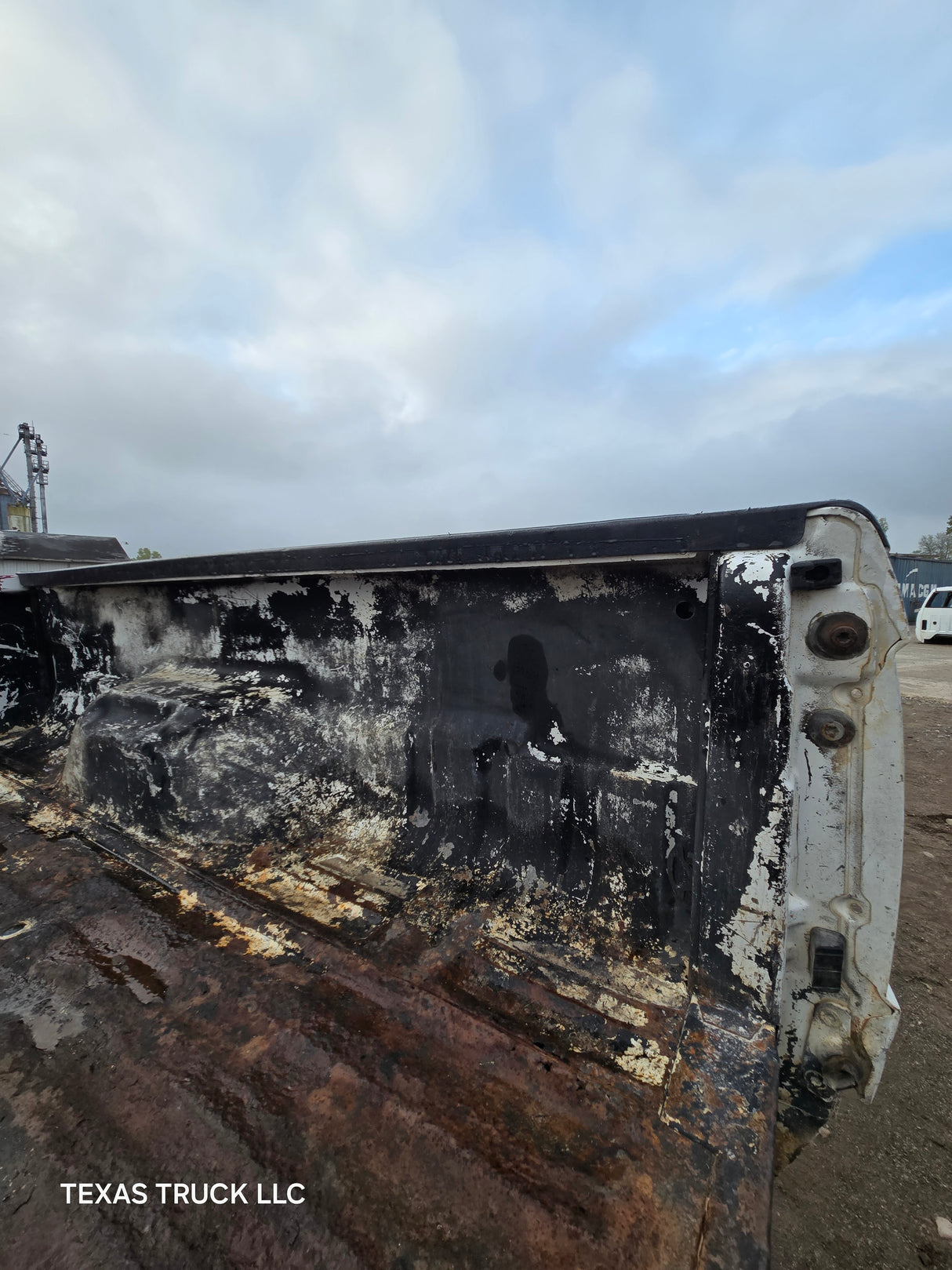 1999-2010 Ford Super Duty F250 F350 6' 9" Short Truck Bed