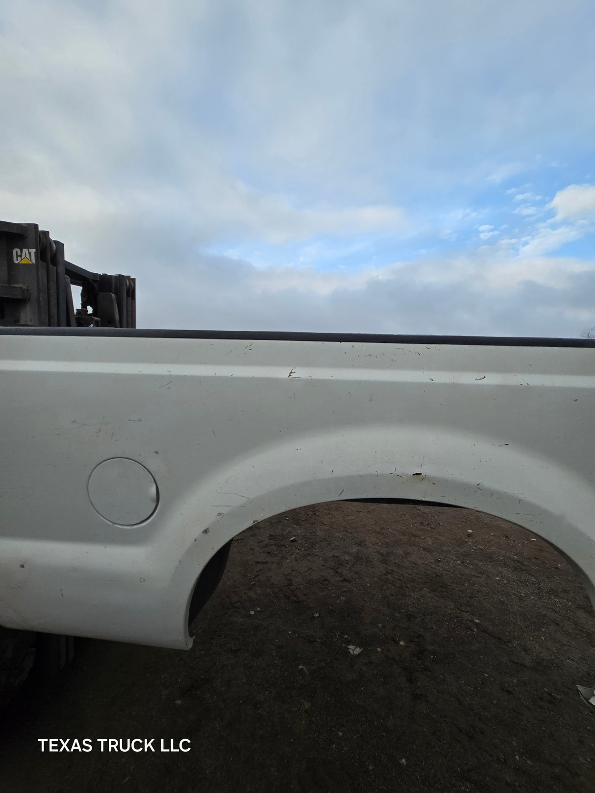 1999-2010 Ford Super Duty F250 F350 6' 9" Short Truck Bed
