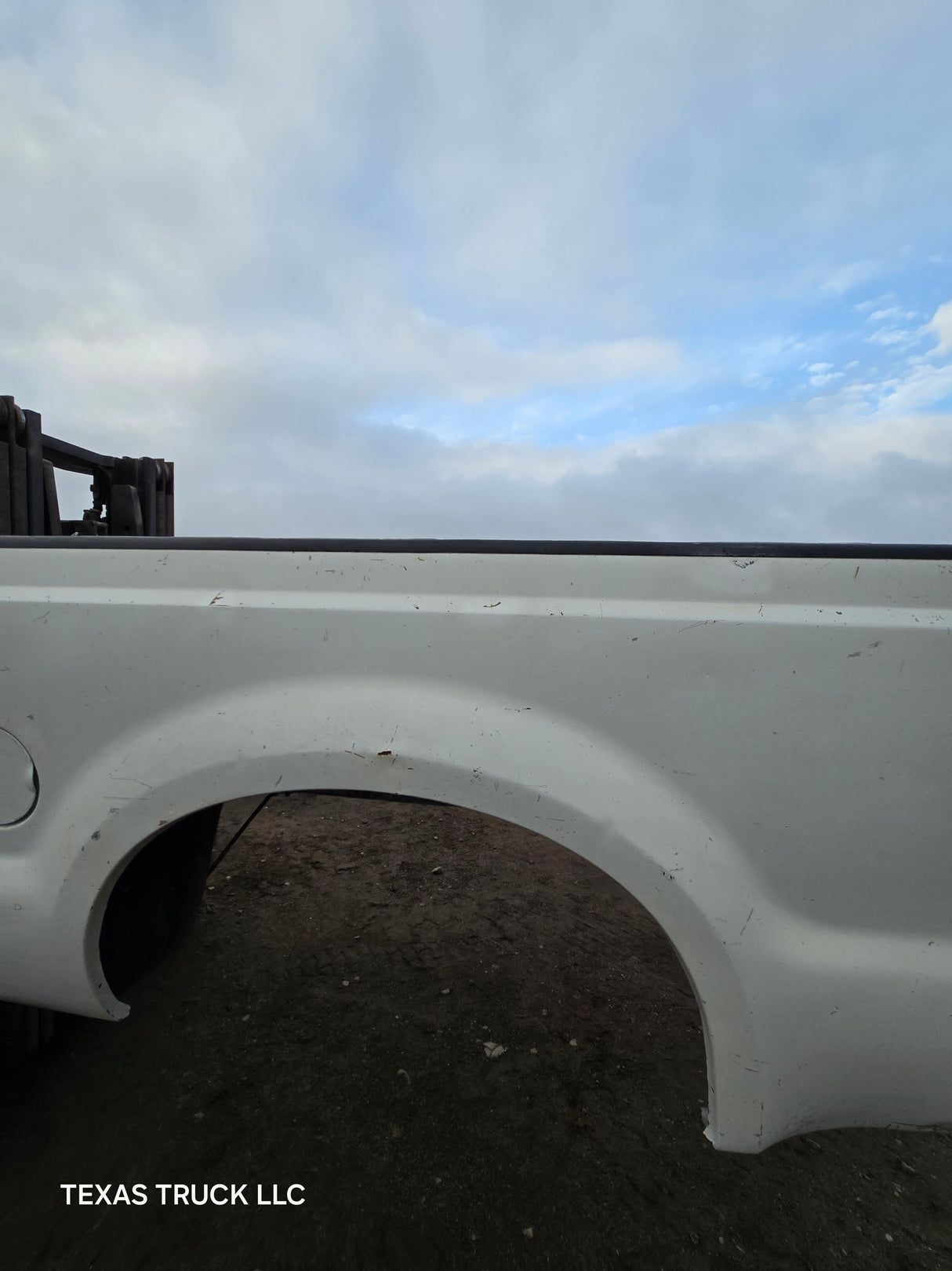 1999-2010 Ford Super Duty F250 F350 6' 9" Short Truck Bed