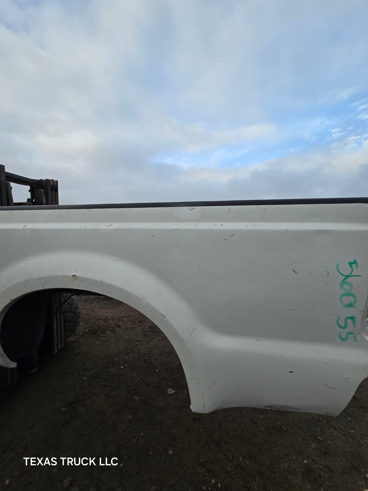 1999-2010 Ford Super Duty F250 F350 6' 9" Short Truck Bed