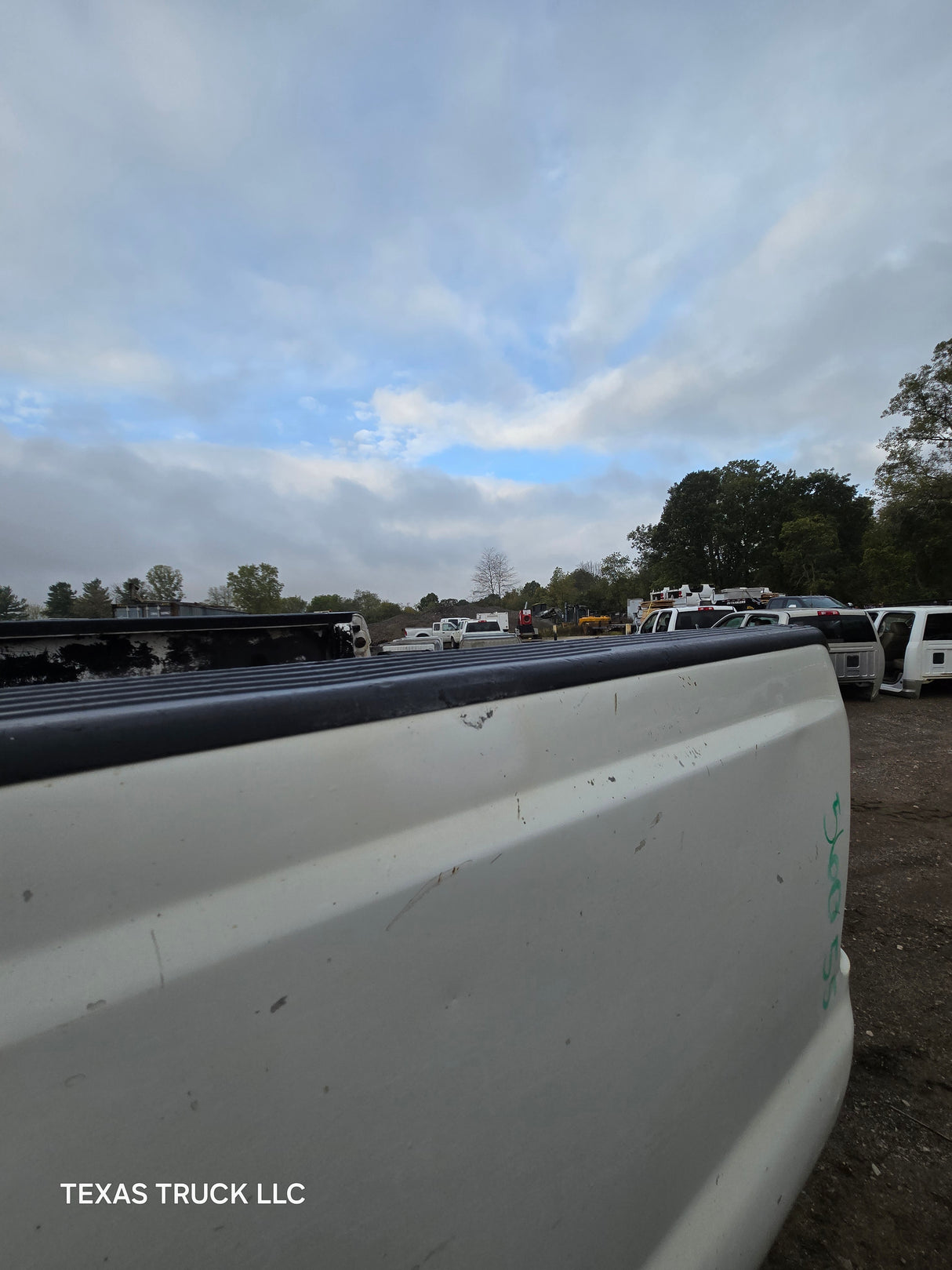 1999-2010 Ford Super Duty F250 F350 6' 9" Short Truck Bed