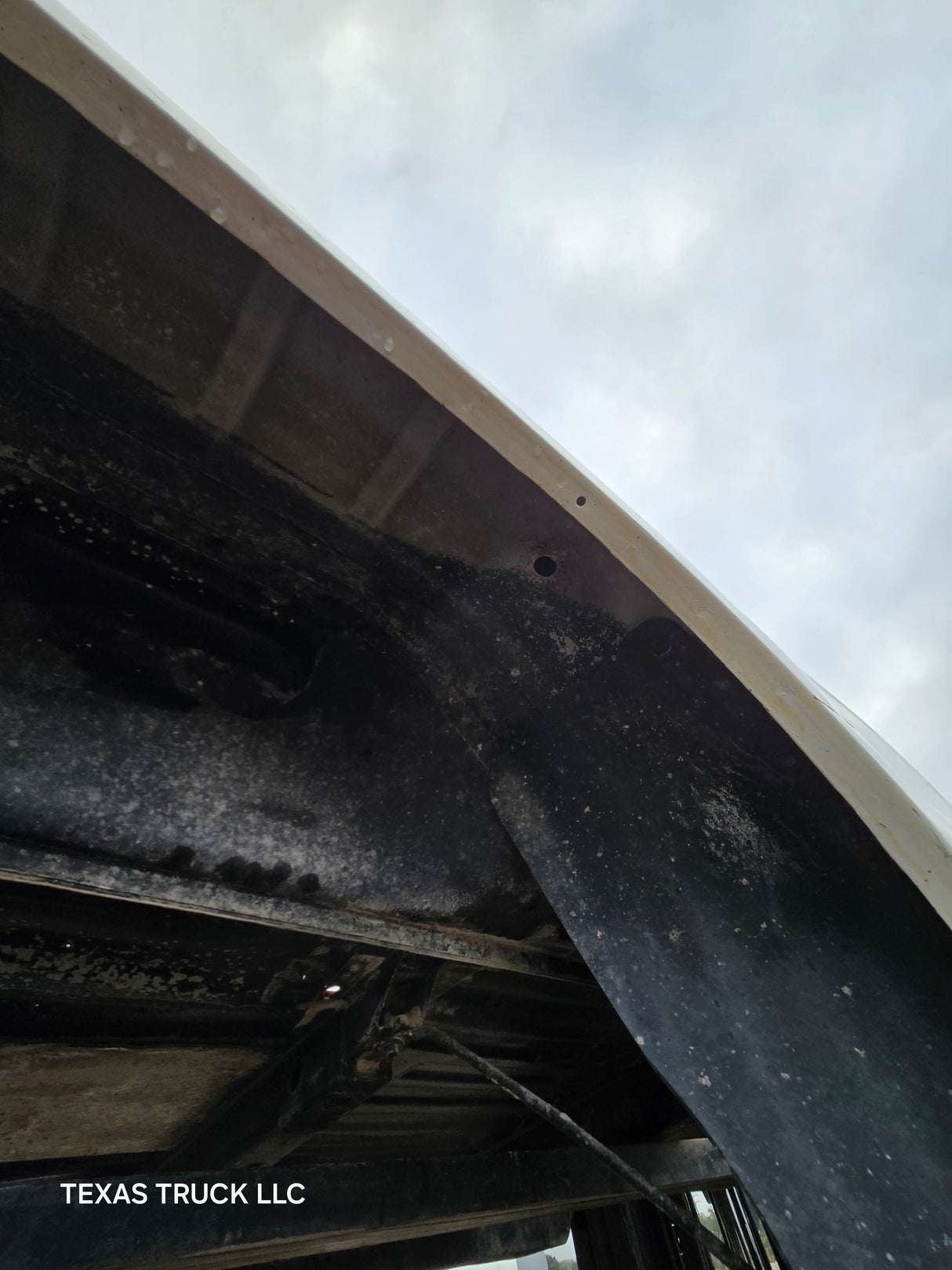 1999-2010 Ford Super Duty F250 F350 6' 9" Short Truck Bed