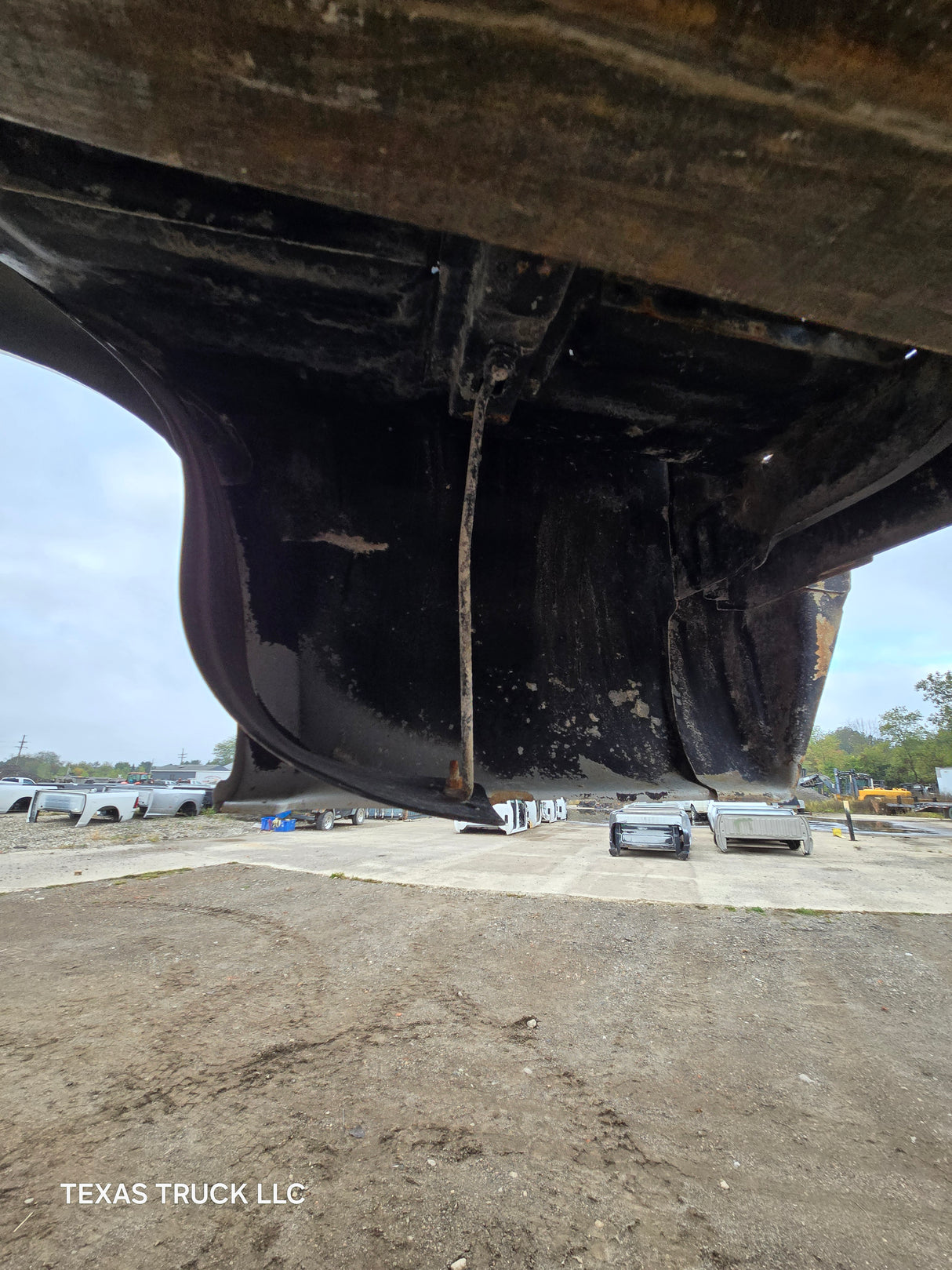 1999-2010 Ford Super Duty F250 F350 6' 9" Short Truck Bed