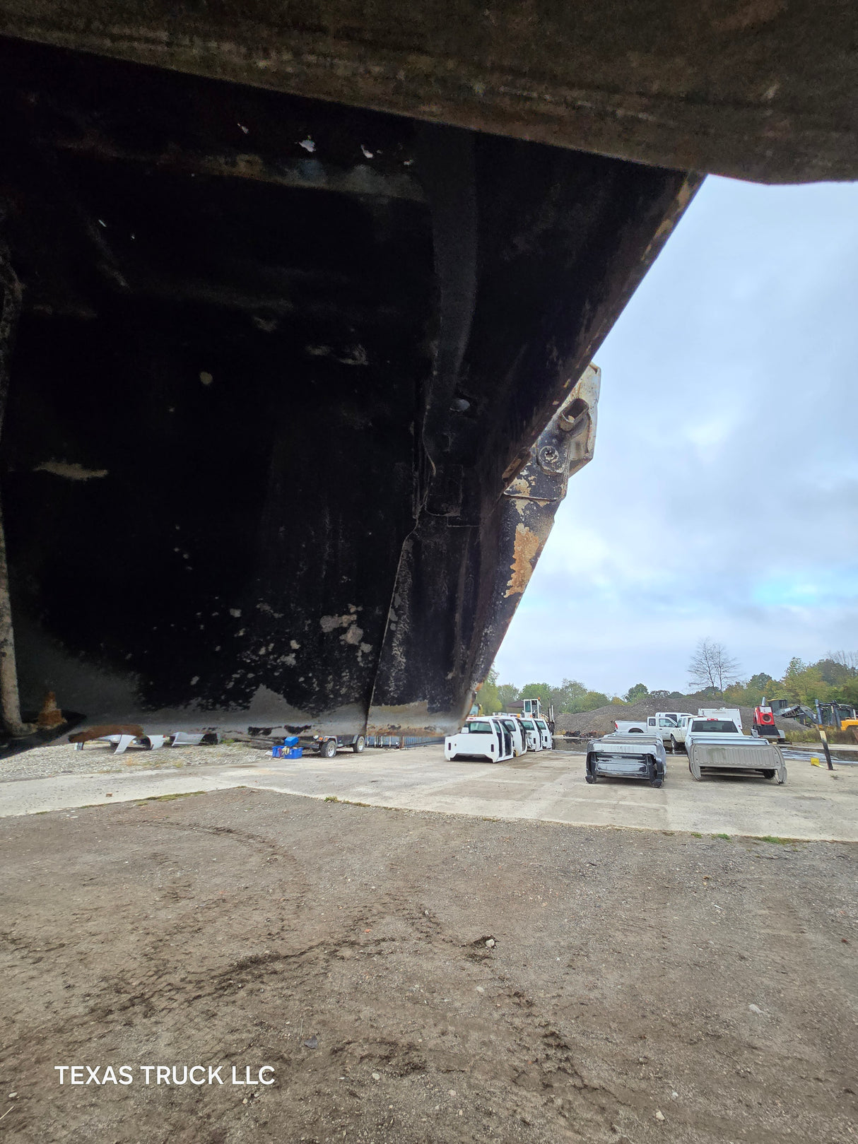 1999-2010 Ford Super Duty F250 F350 6' 9" Short Truck Bed