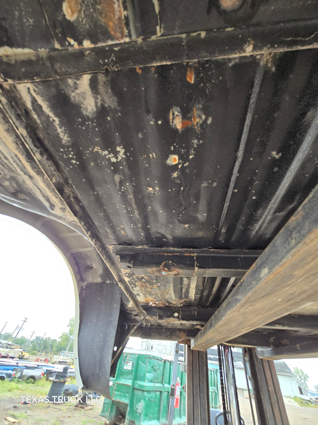 1999-2010 Ford Super Duty F250 F350 6' 9" Short Truck Bed