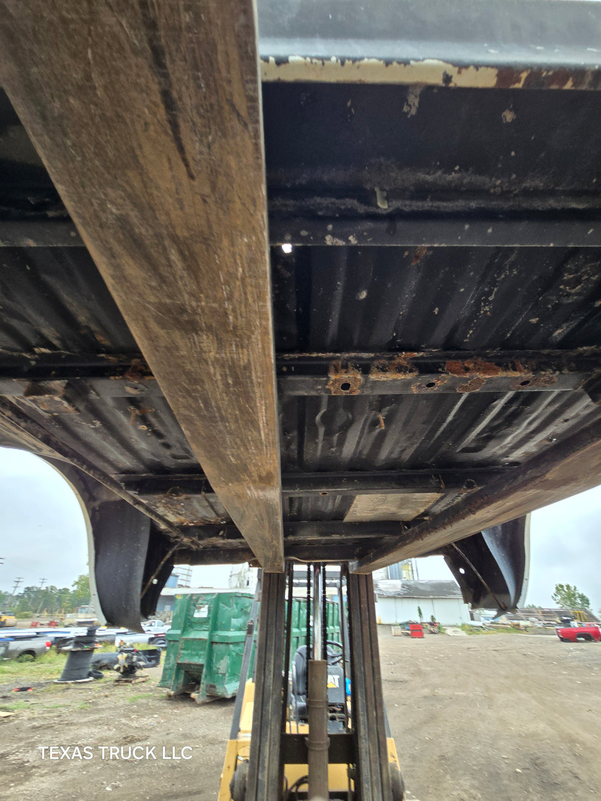 1999-2010 Ford Super Duty F250 F350 6' 9" Short Truck Bed