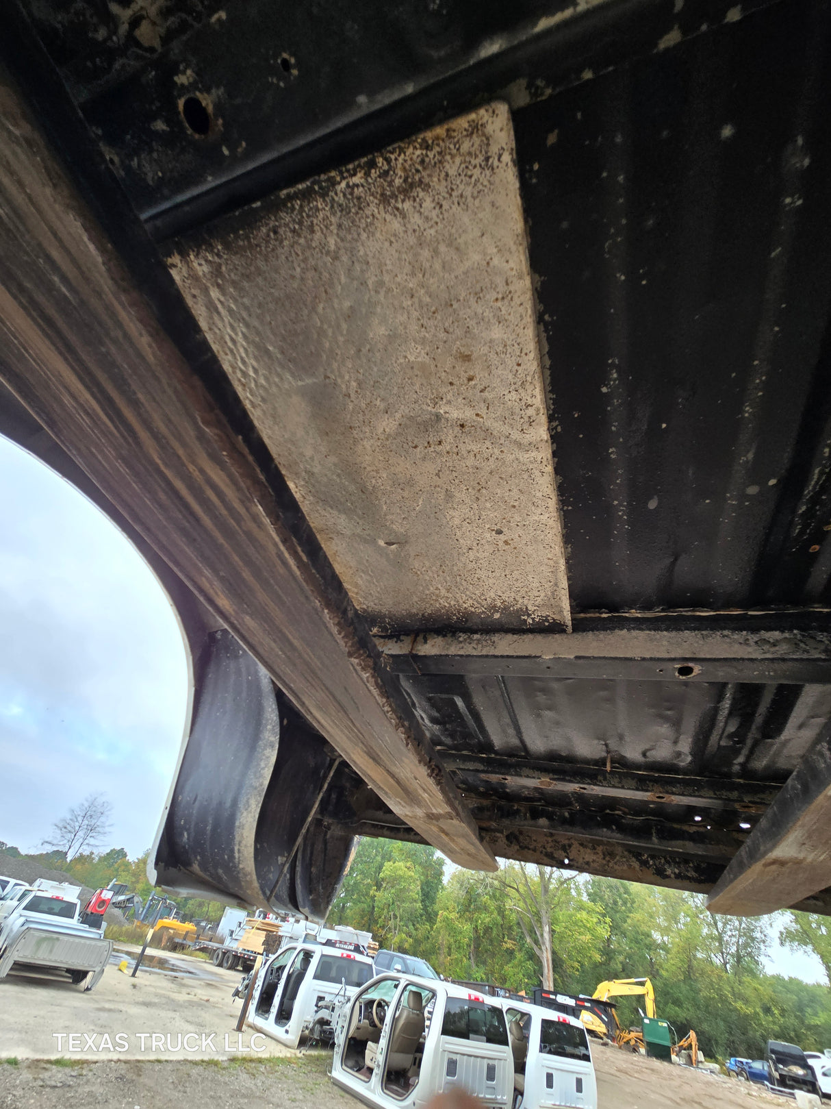 1999-2010 Ford Super Duty F250 F350 6' 9" Short Truck Bed