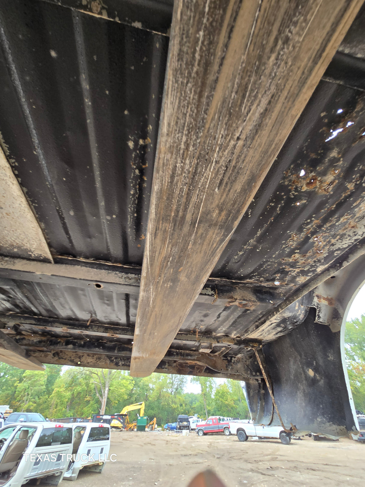 1999-2010 Ford Super Duty F250 F350 6' 9" Short Truck Bed