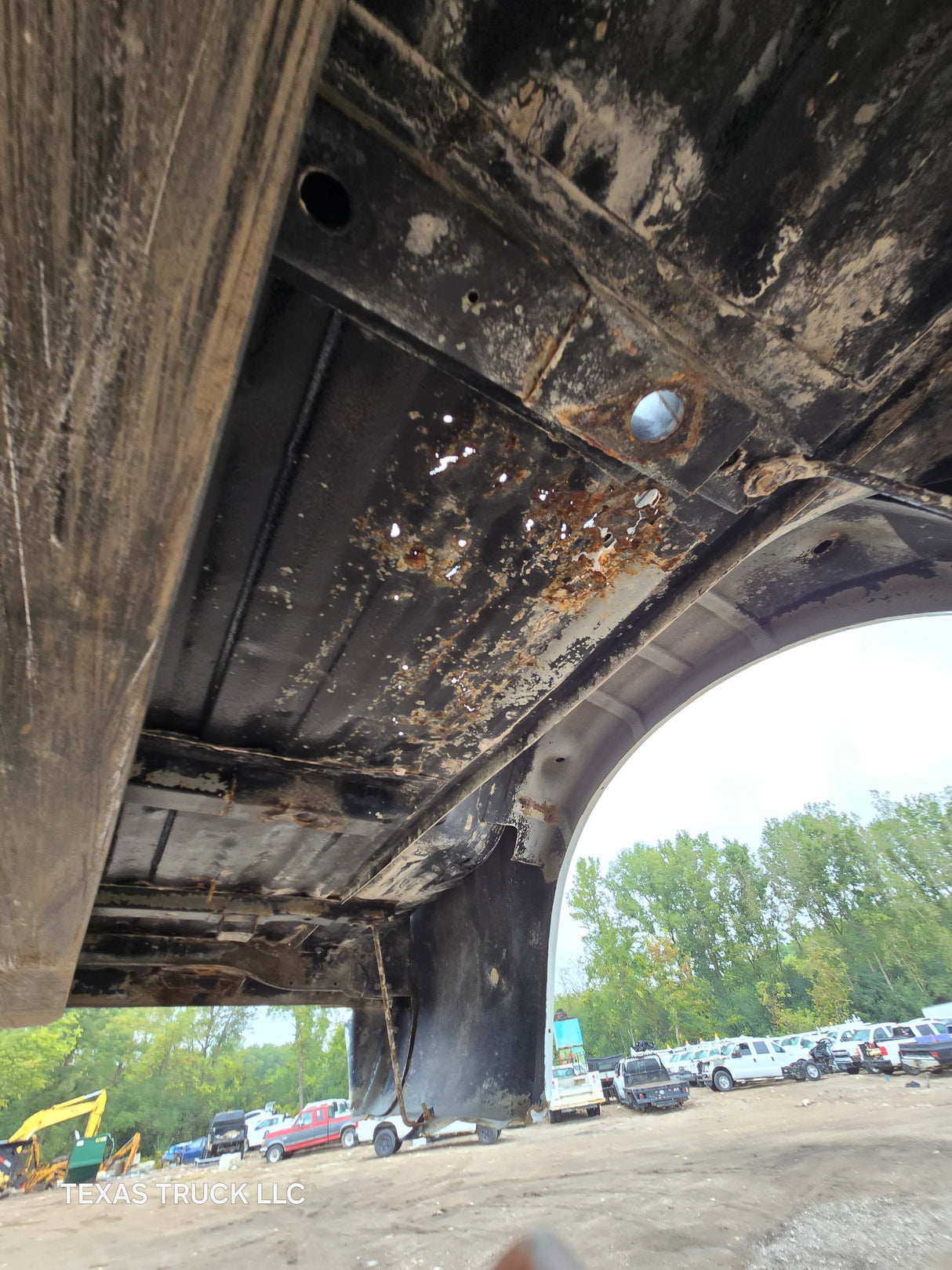 1999-2010 Ford Super Duty F250 F350 6' 9" Short Truck Bed