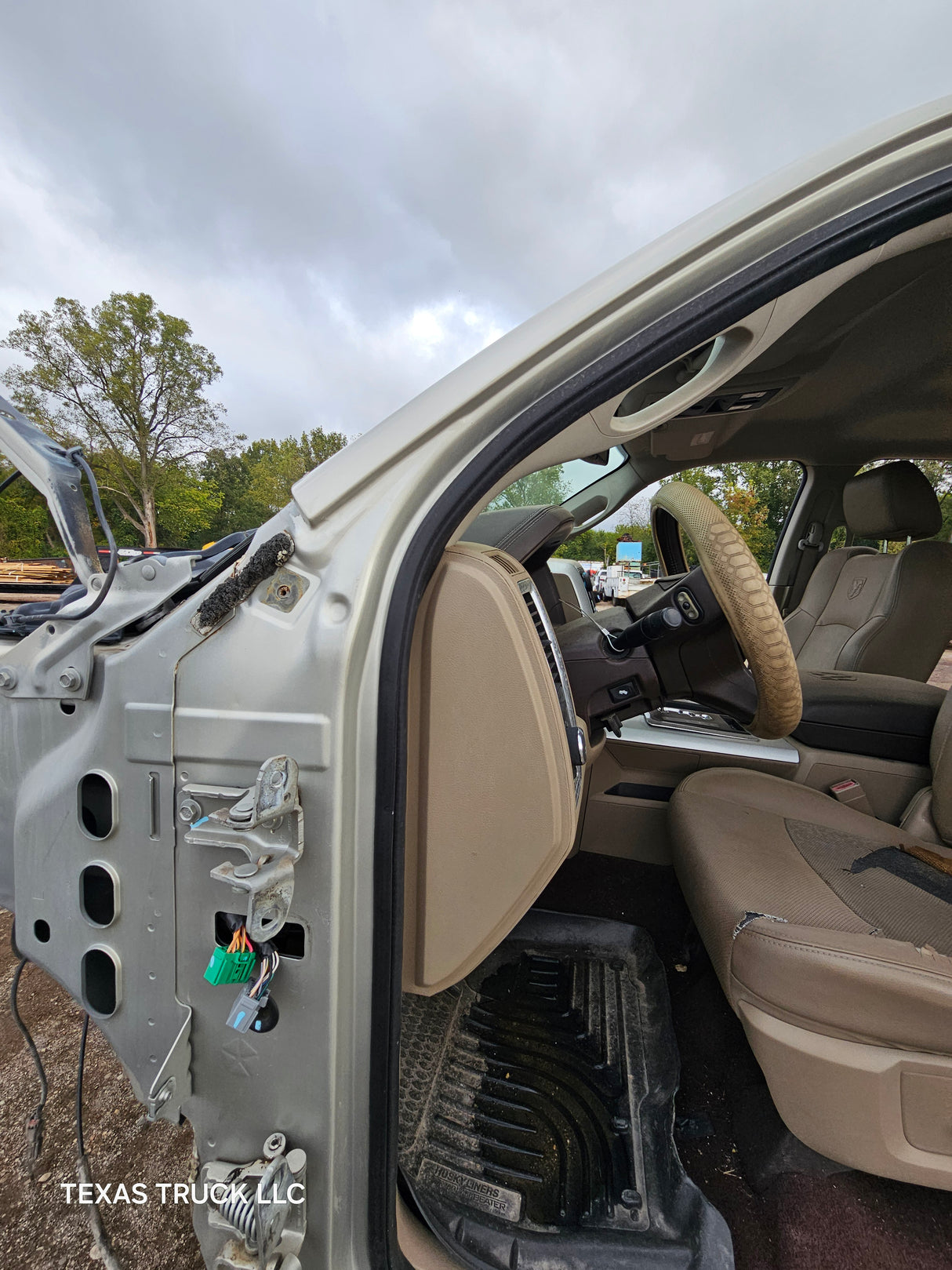 2009-2018 Dodge Ram 1500 4th Gen Crew Cab Cab - Light Graystone Pearl Coat