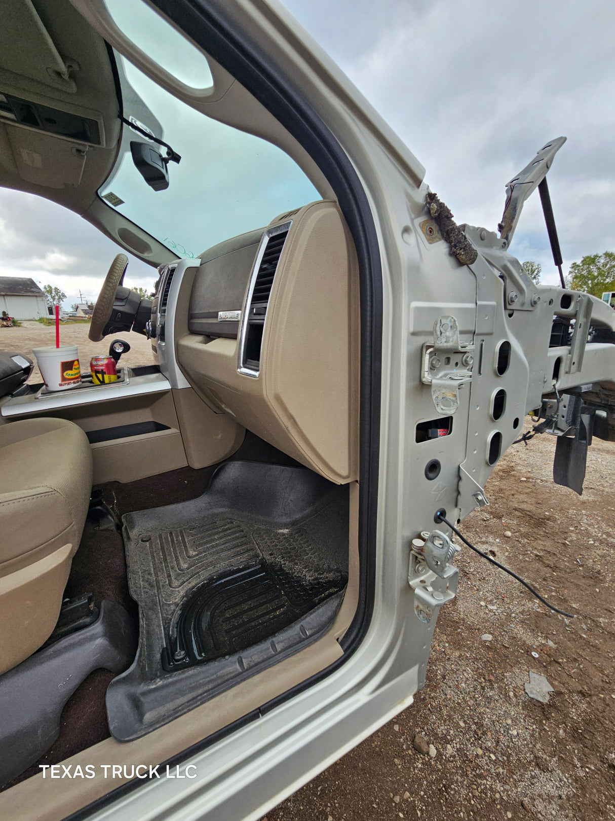 2009-2018 Dodge Ram 1500 4th Gen Crew Cab Cab - Light Graystone Pearl Coat