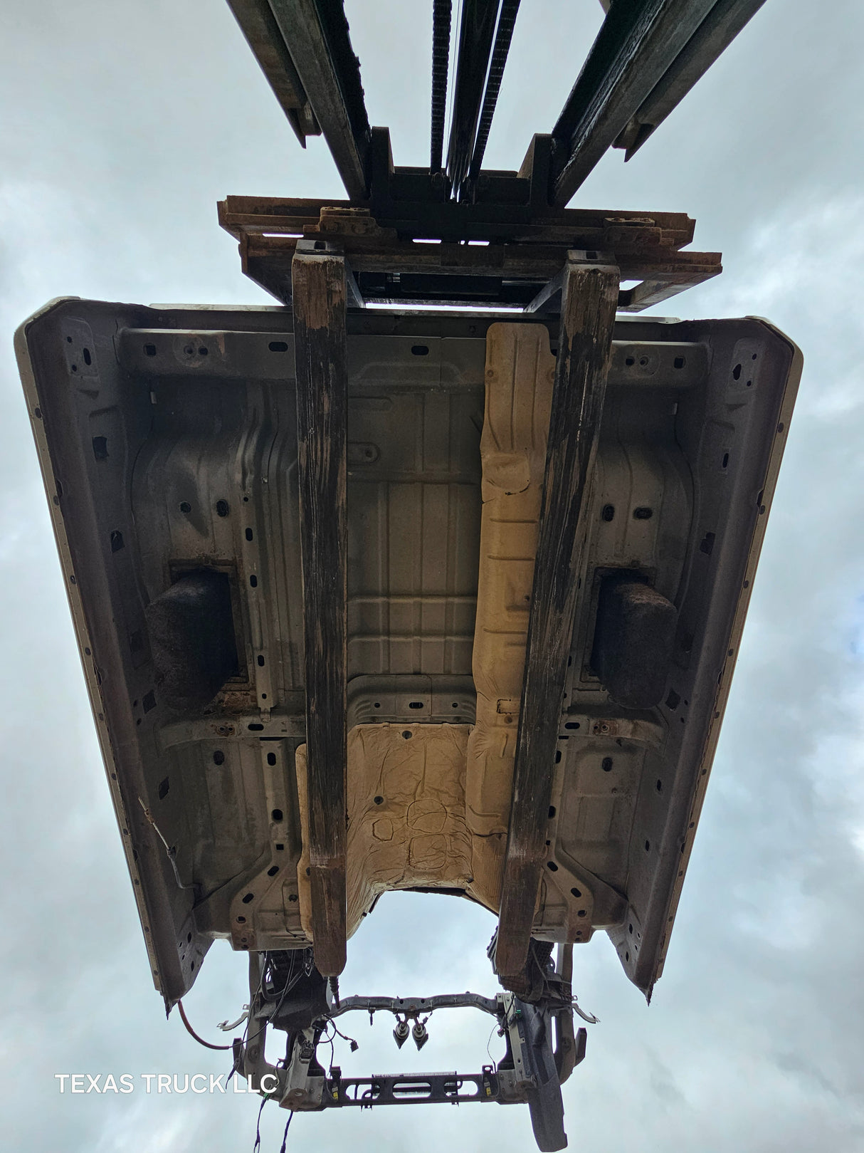 2009-2018 Dodge Ram 1500 4th Gen Crew Cab Cab - Light Graystone Pearl Coat