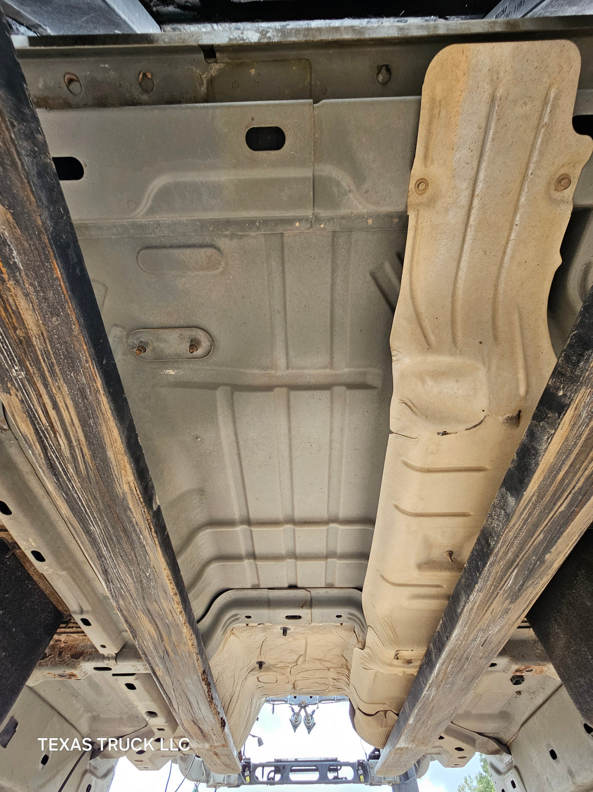 2009-2018 Dodge Ram 1500 4th Gen Crew Cab Cab - Light Graystone Pearl Coat