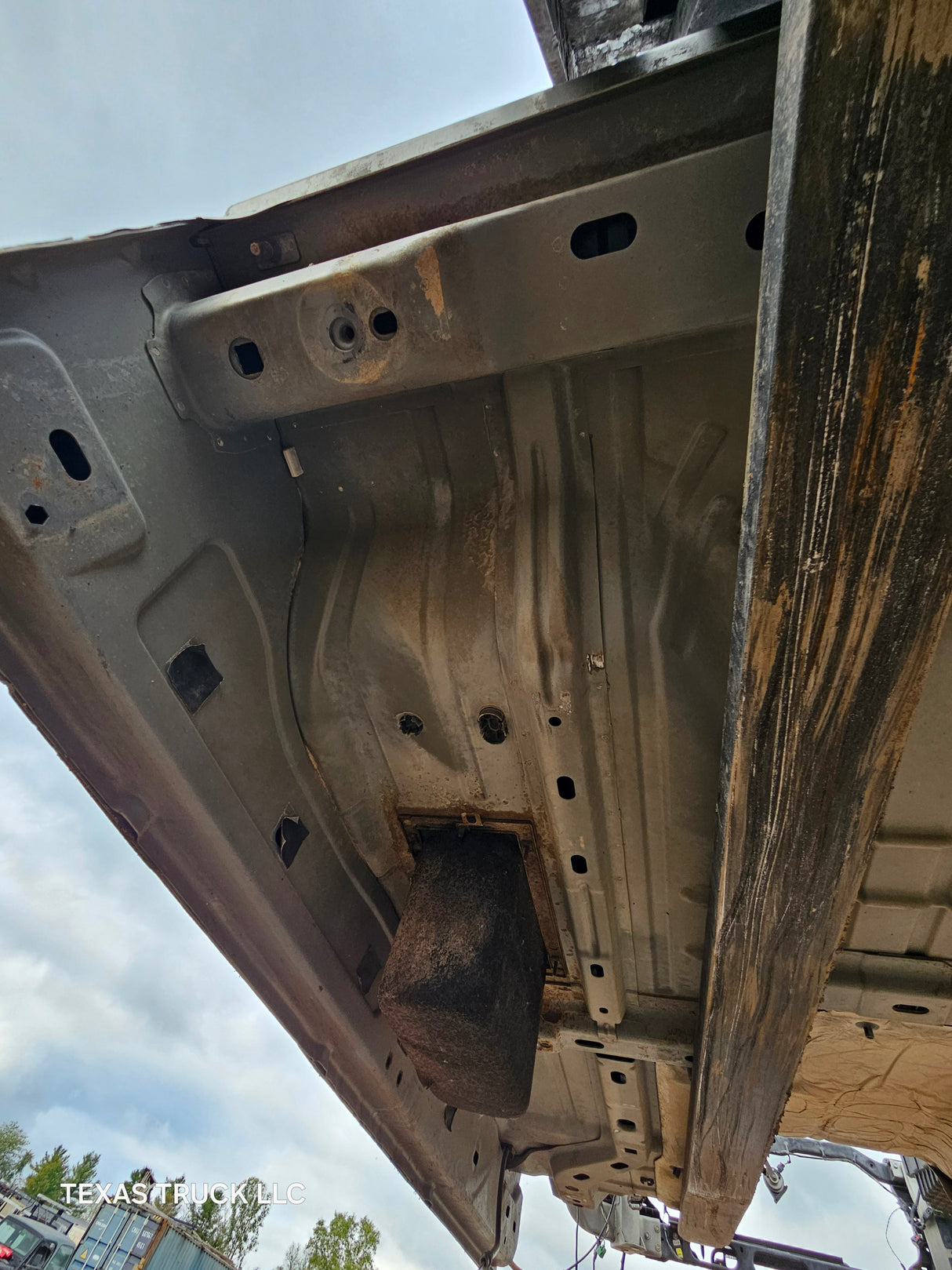 2009-2018 Dodge Ram 1500 4th Gen Crew Cab Cab - Light Graystone Pearl Coat