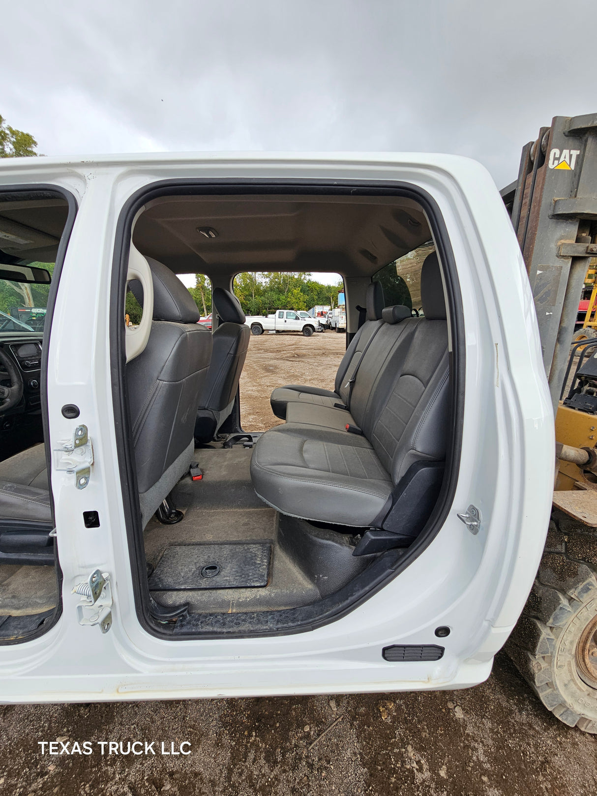 2009-2018 Dodge Ram 1500 4th Gen Crew Cab Cab - Bright White