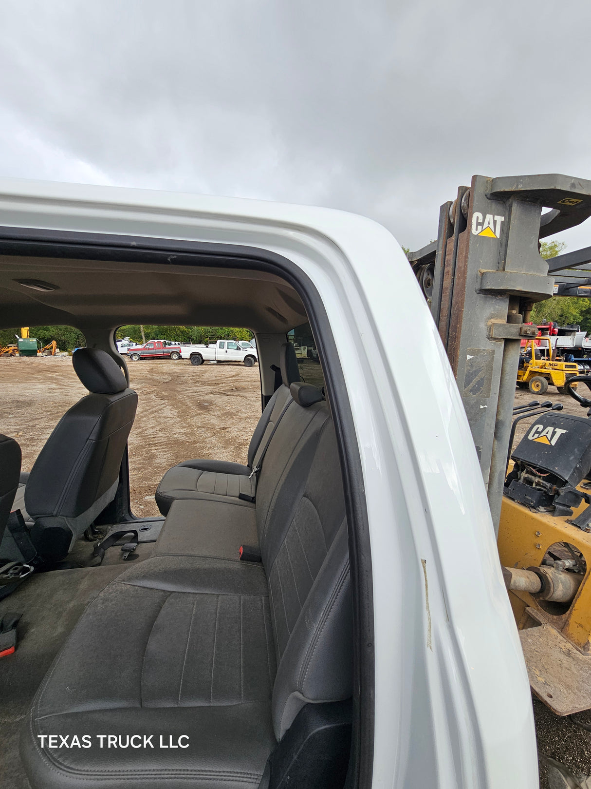 2009-2018 Dodge Ram 1500 4th Gen Crew Cab Cab - Bright White