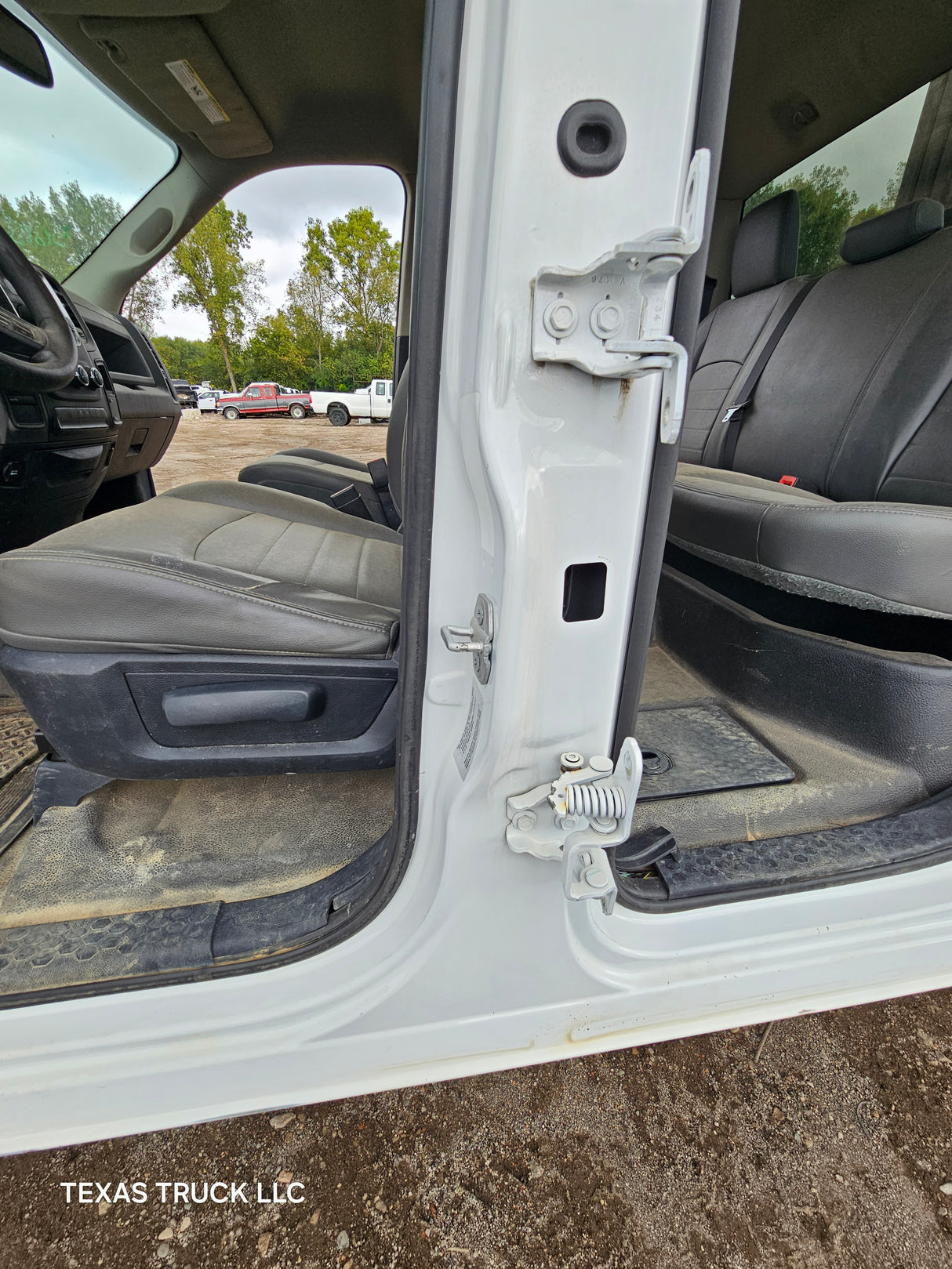 2009-2018 Dodge Ram 1500 4th Gen Crew Cab Cab - Bright White
