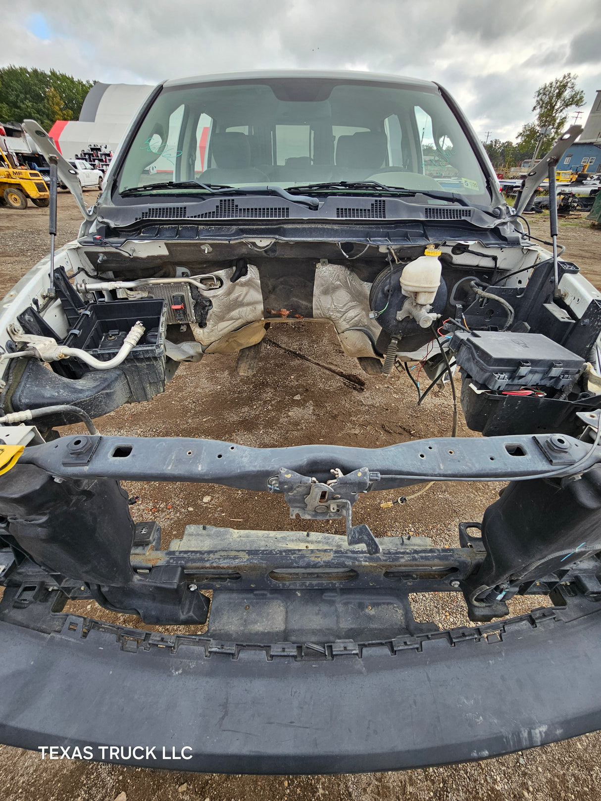 2009-2018 Dodge Ram 1500 4th Gen Crew Cab Cab - Bright White