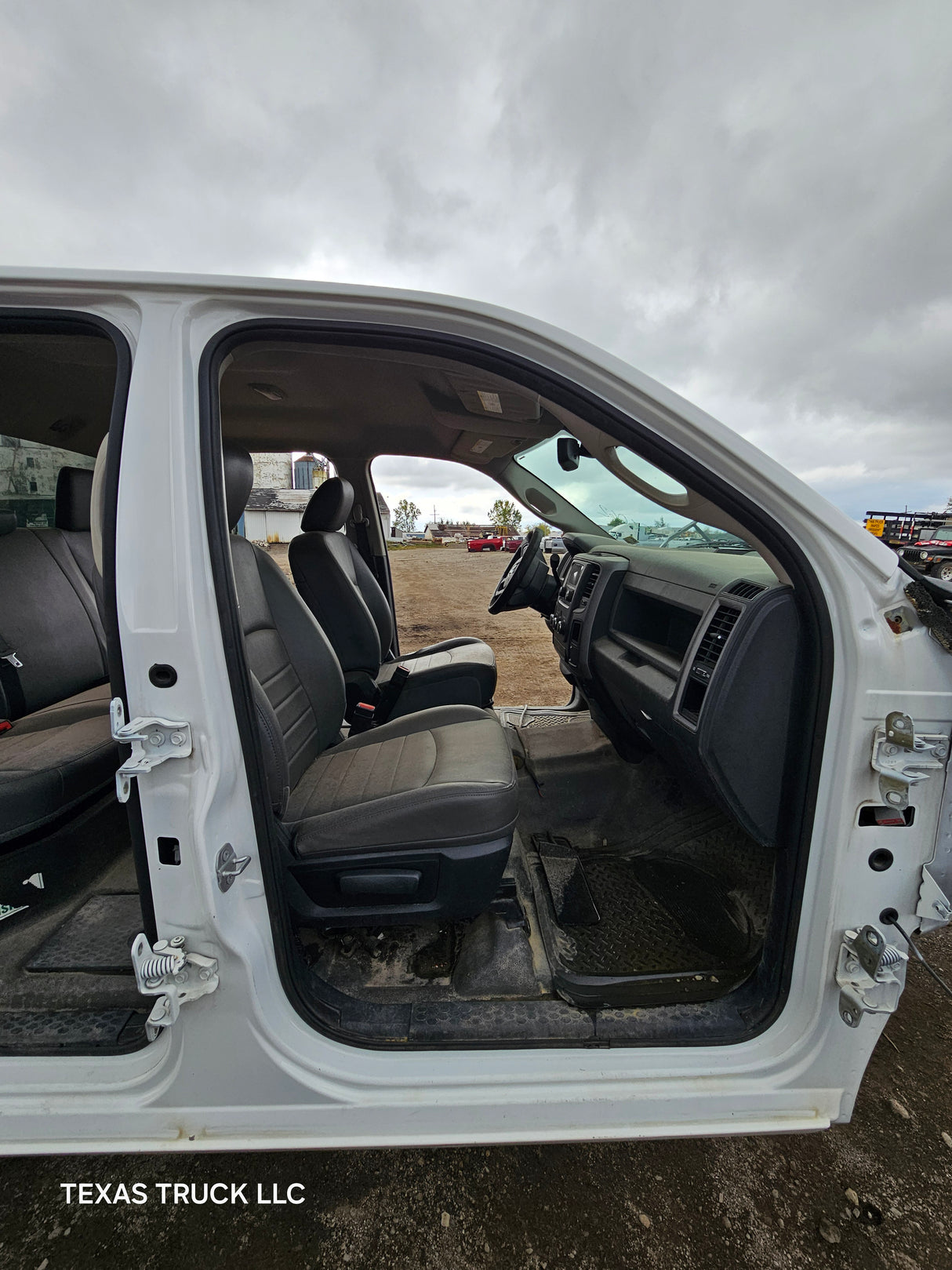 2009-2018 Dodge Ram 1500 4th Gen Crew Cab Cab - Bright White