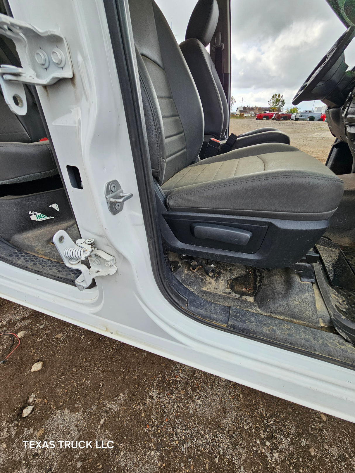 2009-2018 Dodge Ram 1500 4th Gen Crew Cab Cab - Bright White