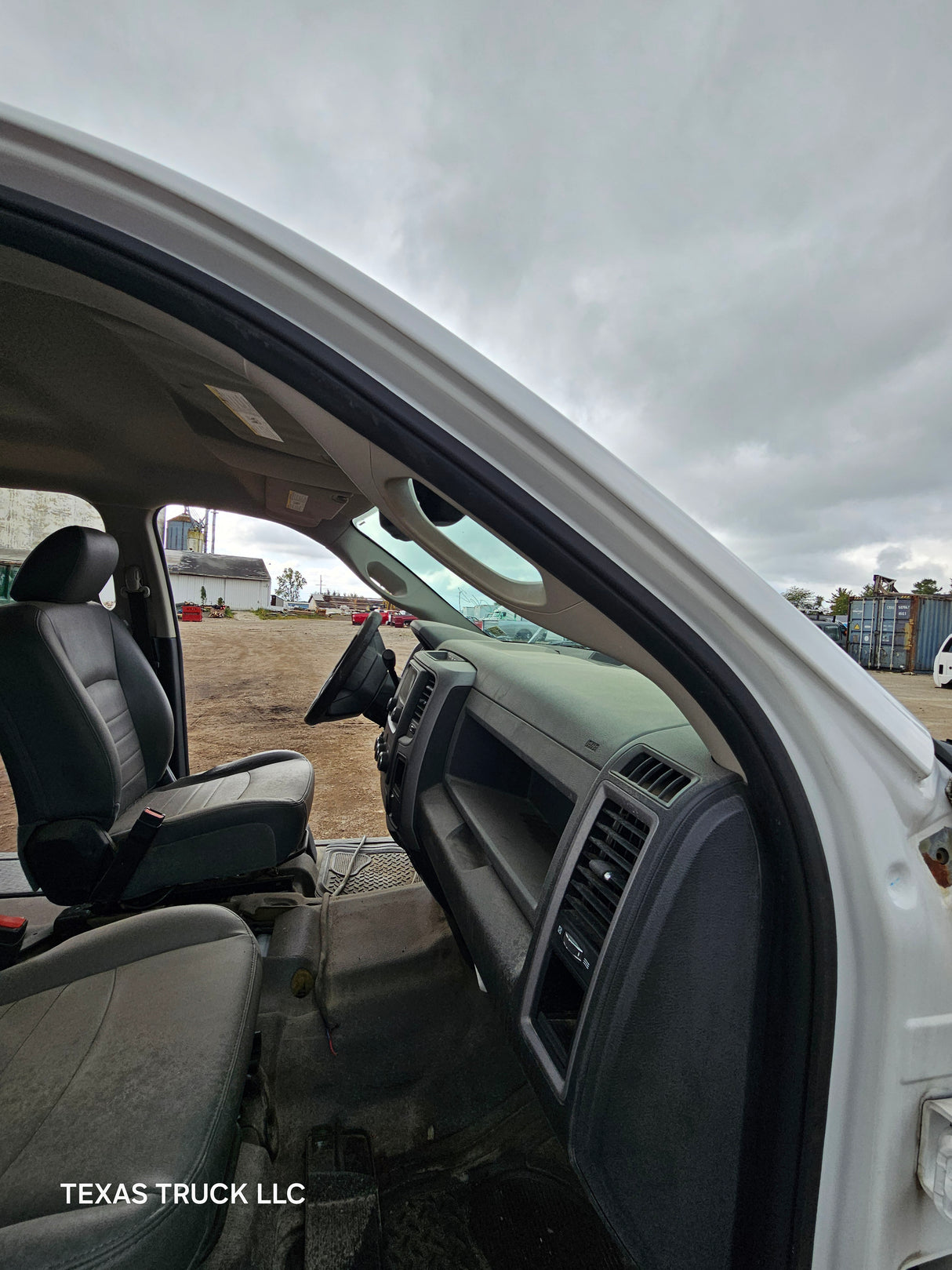 2009-2018 Dodge Ram 1500 4th Gen Crew Cab Cab - Bright White