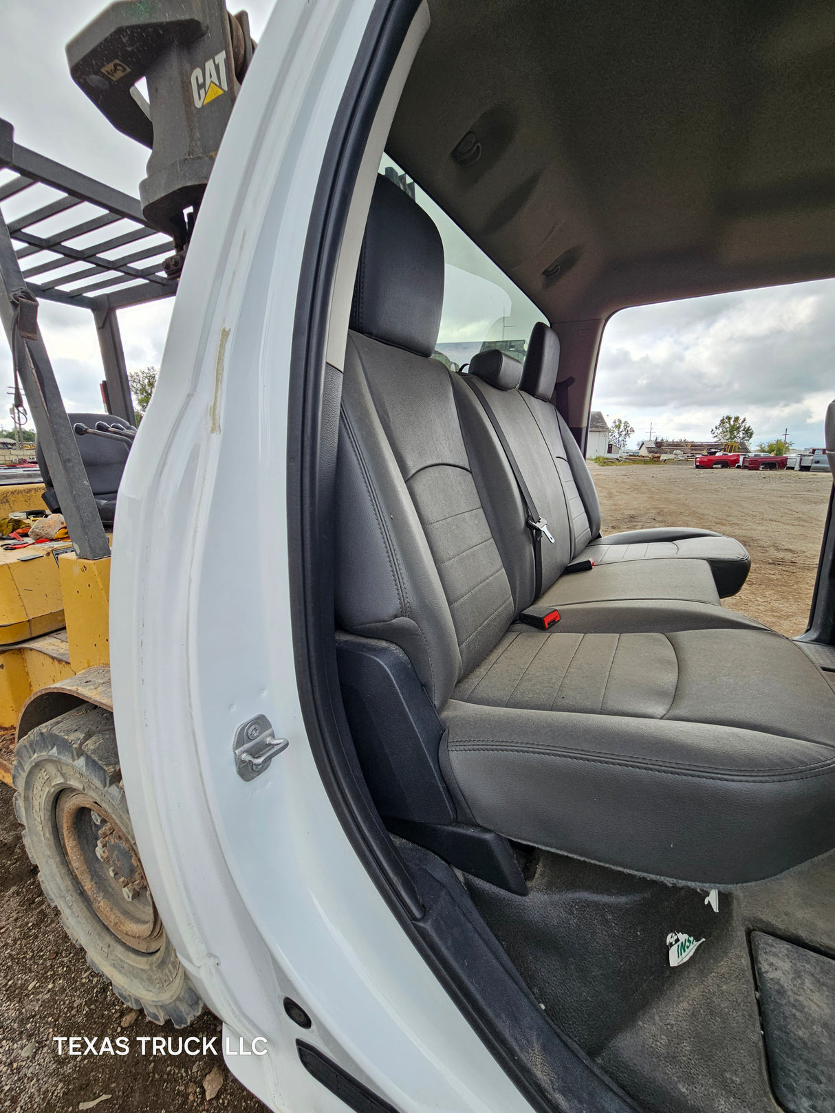 2009-2018 Dodge Ram 1500 4th Gen Crew Cab Cab - Bright White