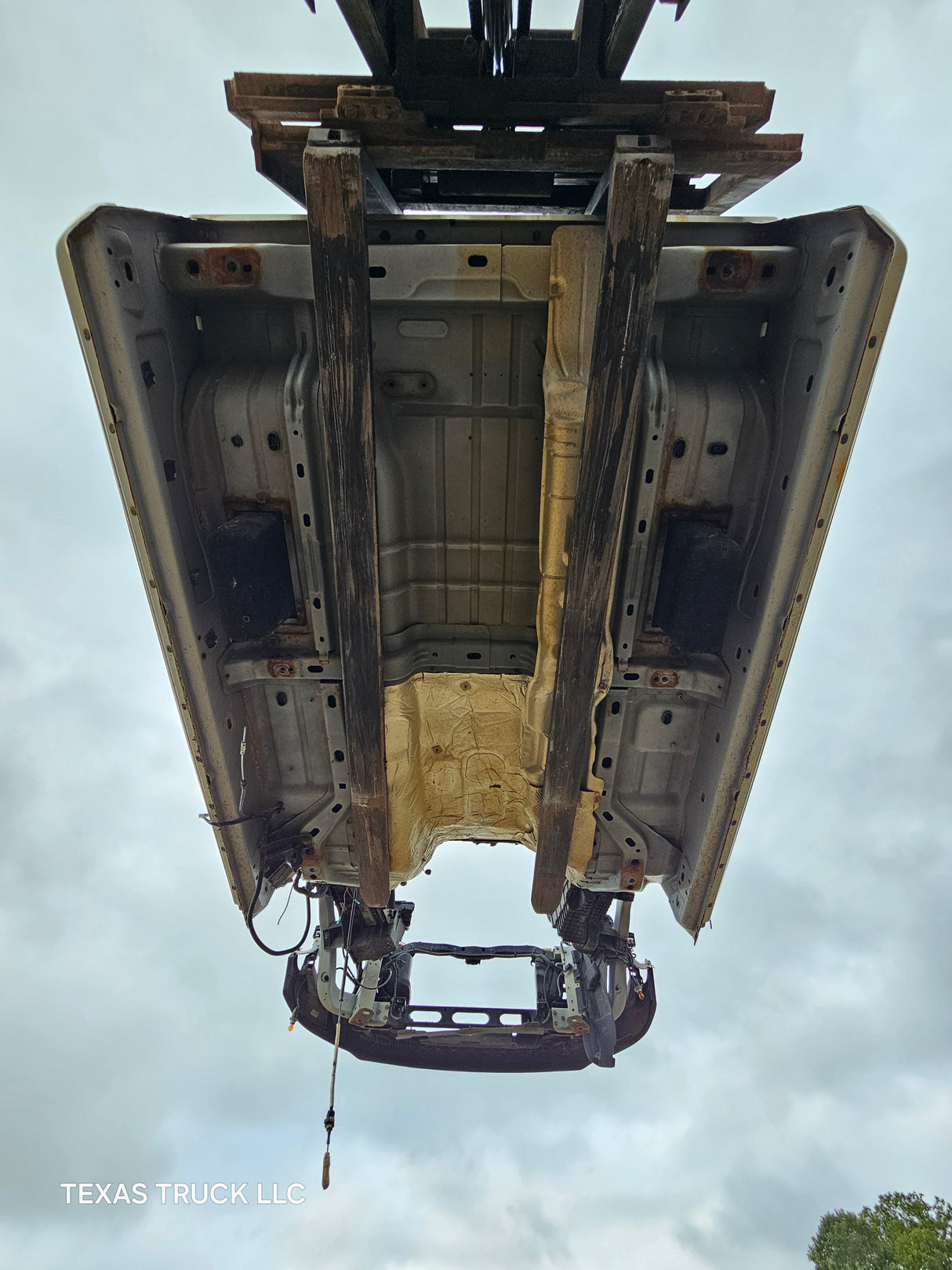 2009-2018 Dodge Ram 1500 4th Gen Crew Cab Cab - Bright White