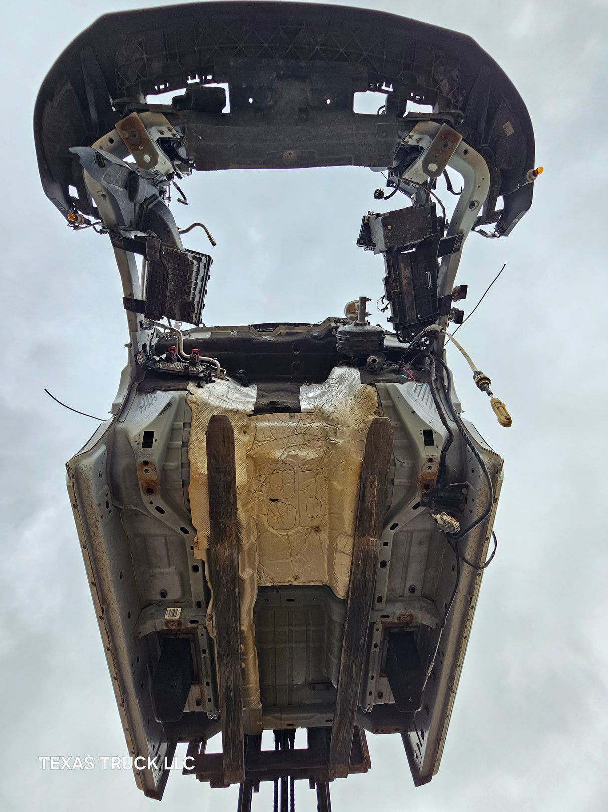 2009-2018 Dodge Ram 1500 4th Gen Crew Cab Cab - Bright White