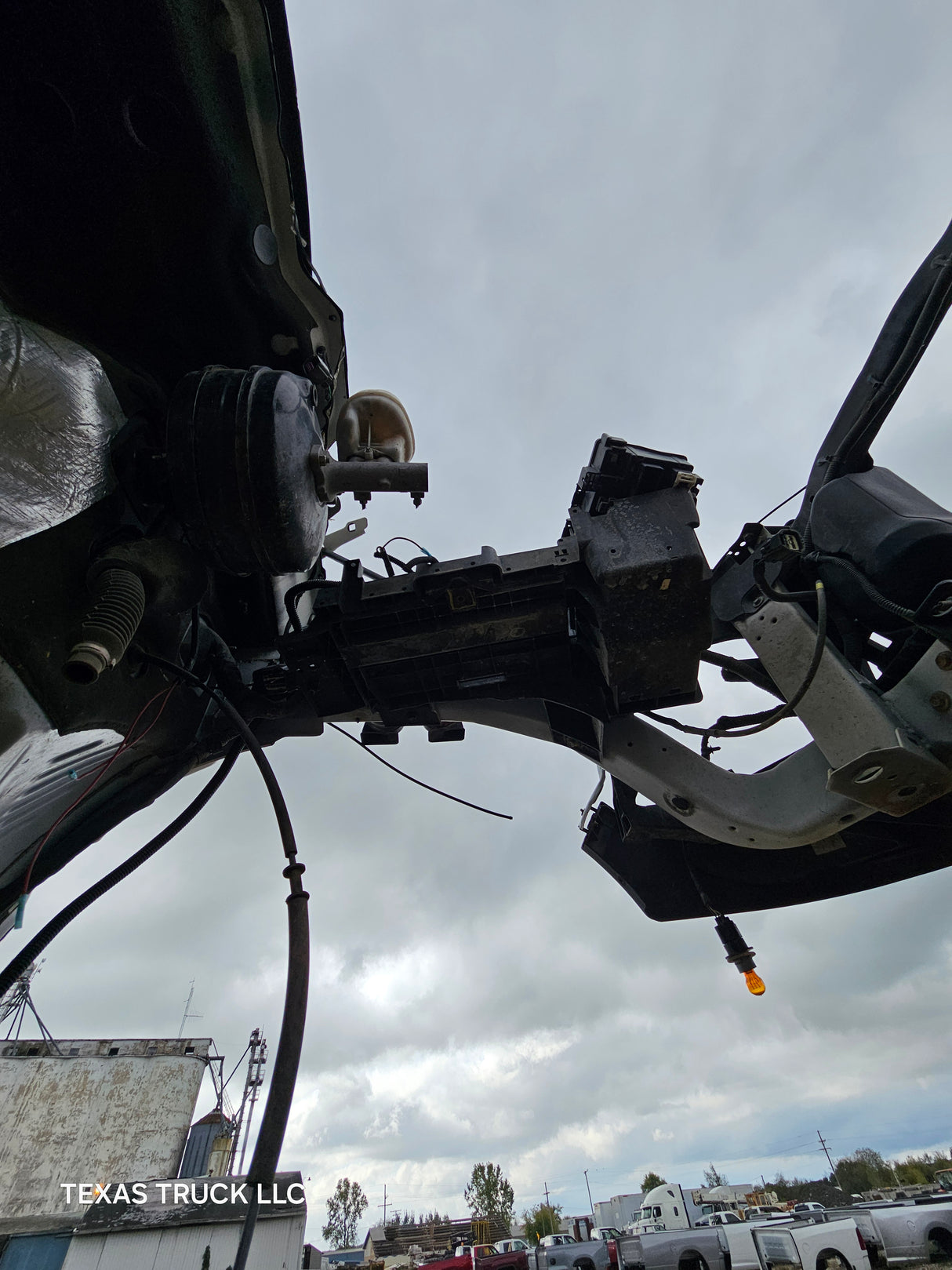 2009-2018 Dodge Ram 1500 4th Gen Crew Cab Cab - Bright White