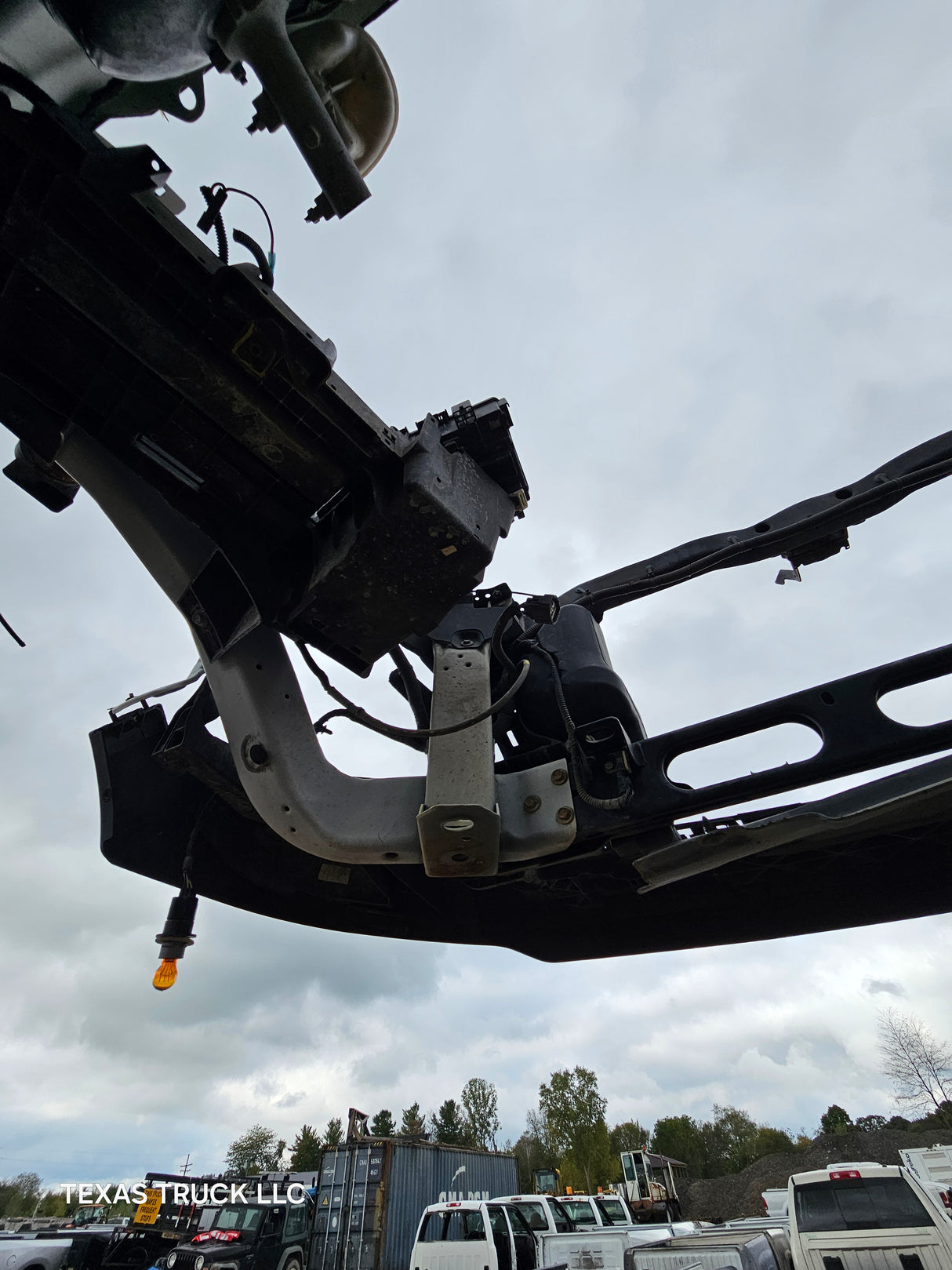 2009-2018 Dodge Ram 1500 4th Gen Crew Cab Cab - Bright White