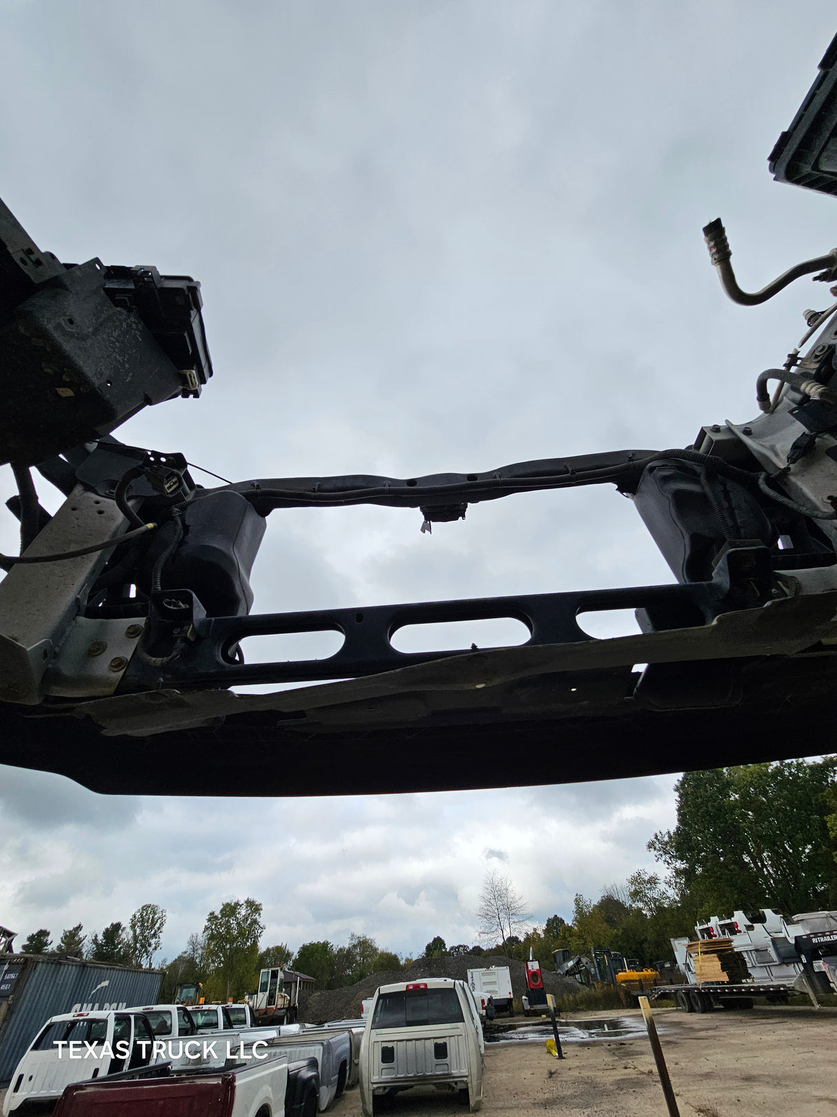 2009-2018 Dodge Ram 1500 4th Gen Crew Cab Cab - Bright White