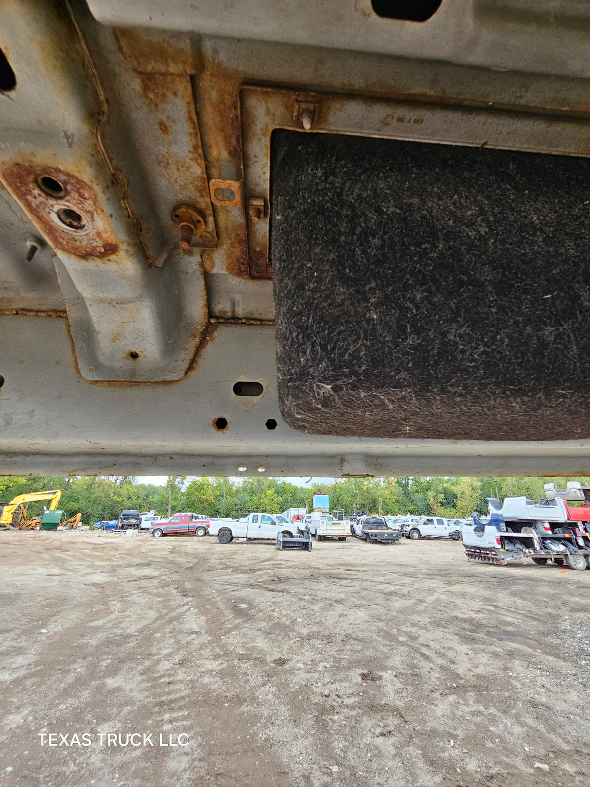 2009-2018 Dodge Ram 1500 4th Gen Crew Cab Cab - Bright White