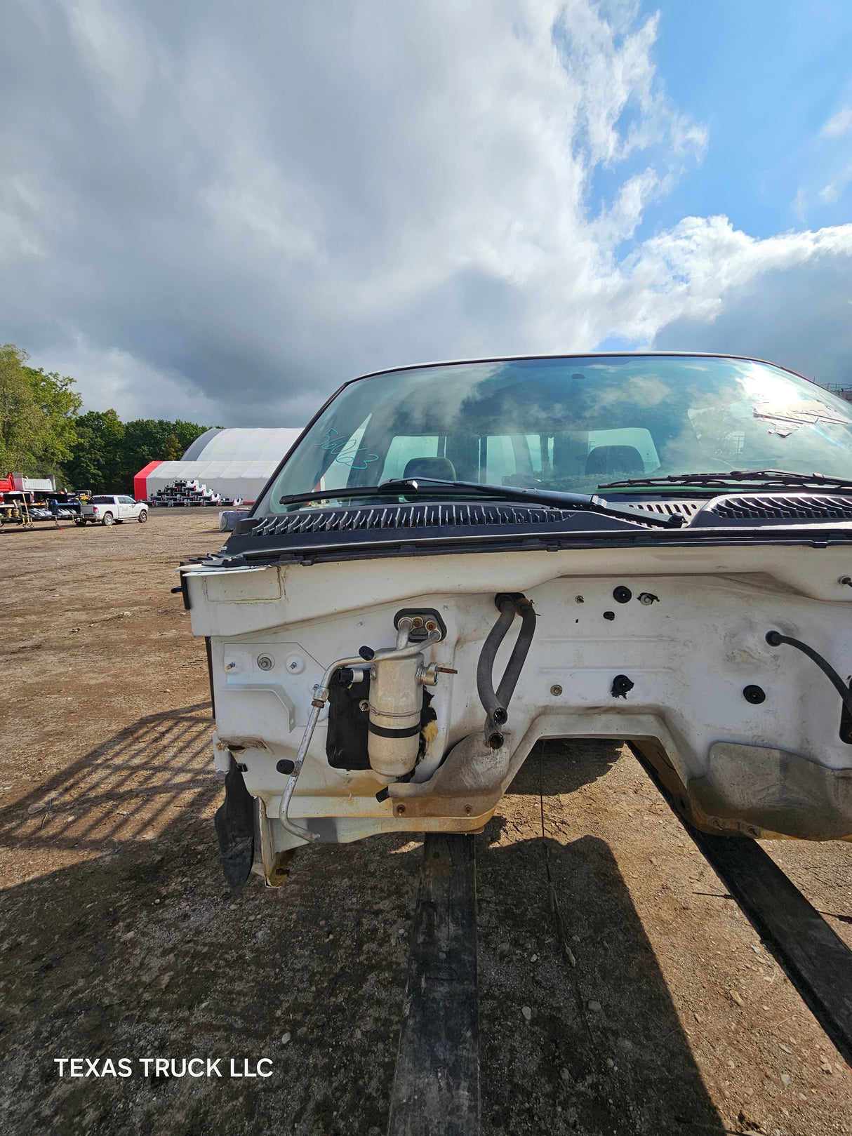 1999-2007 Chevrolet Silverado / GMC Sierra 1500 2500 HD 3500HD Regular Cab Body - Summit white