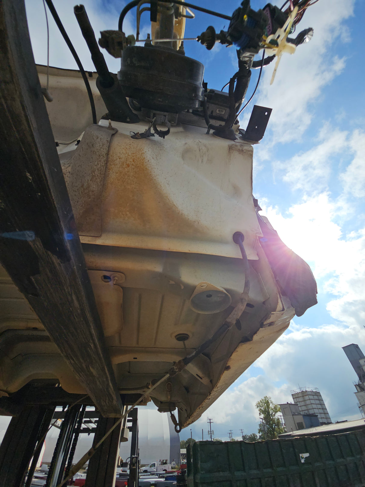 1999-2007 Chevrolet Silverado / GMC Sierra 1500 2500 HD 3500HD Regular Cab Body - Summit white