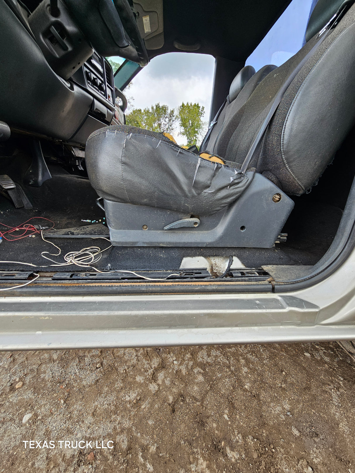 1999-2007 Chevrolet Silverado / GMC Sierra 1500 2500 HD 3500HD Regular Cab Body - Pewter