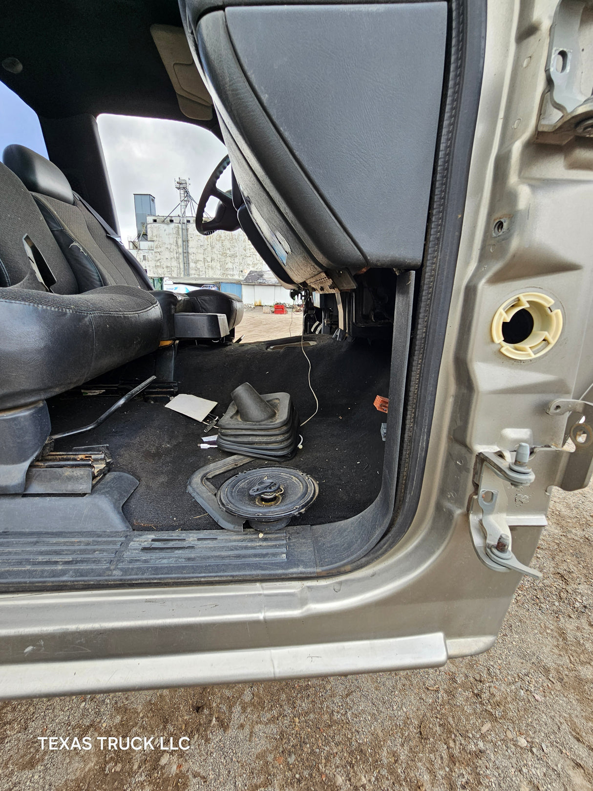 1999-2007 Chevrolet Silverado / GMC Sierra 1500 2500 HD 3500HD Regular Cab Body - Pewter