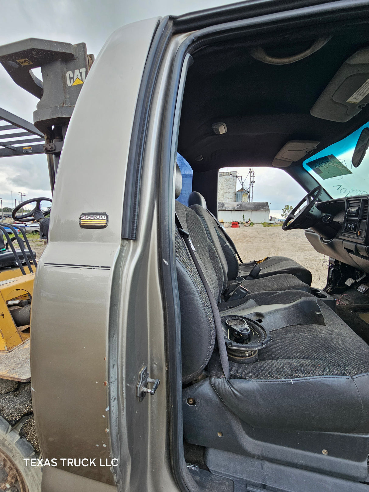 1999-2007 Chevrolet Silverado / GMC Sierra 1500 2500 HD 3500HD Regular Cab Body - Pewter