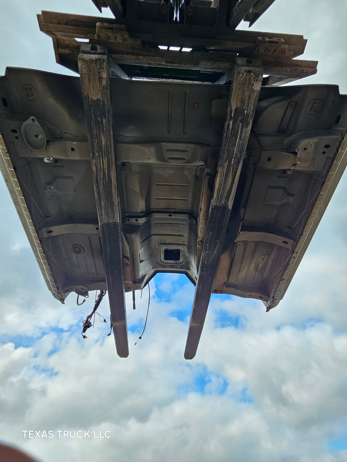 1999-2007 Chevrolet Silverado / GMC Sierra 1500 2500 HD 3500HD Regular Cab Body - Pewter