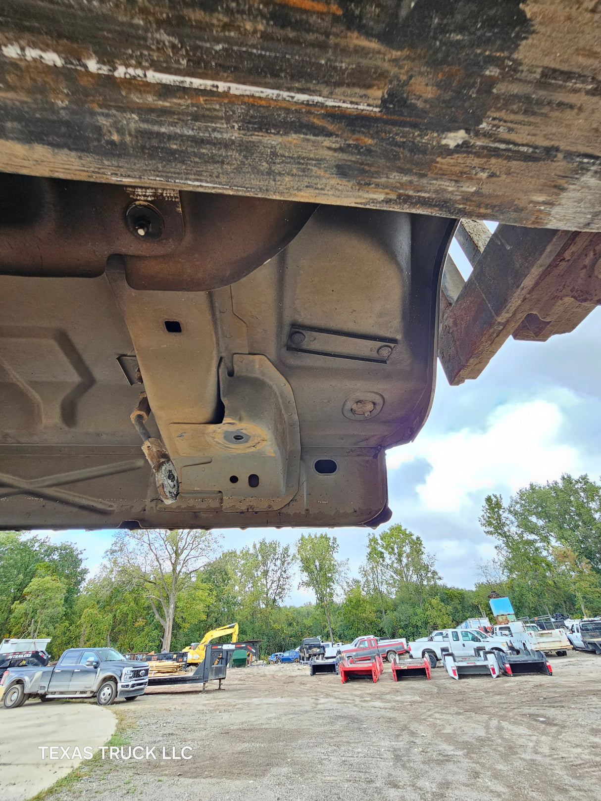 1999-2007 Chevrolet Silverado / GMC Sierra 1500 2500 HD 3500HD Regular Cab Body - Pewter