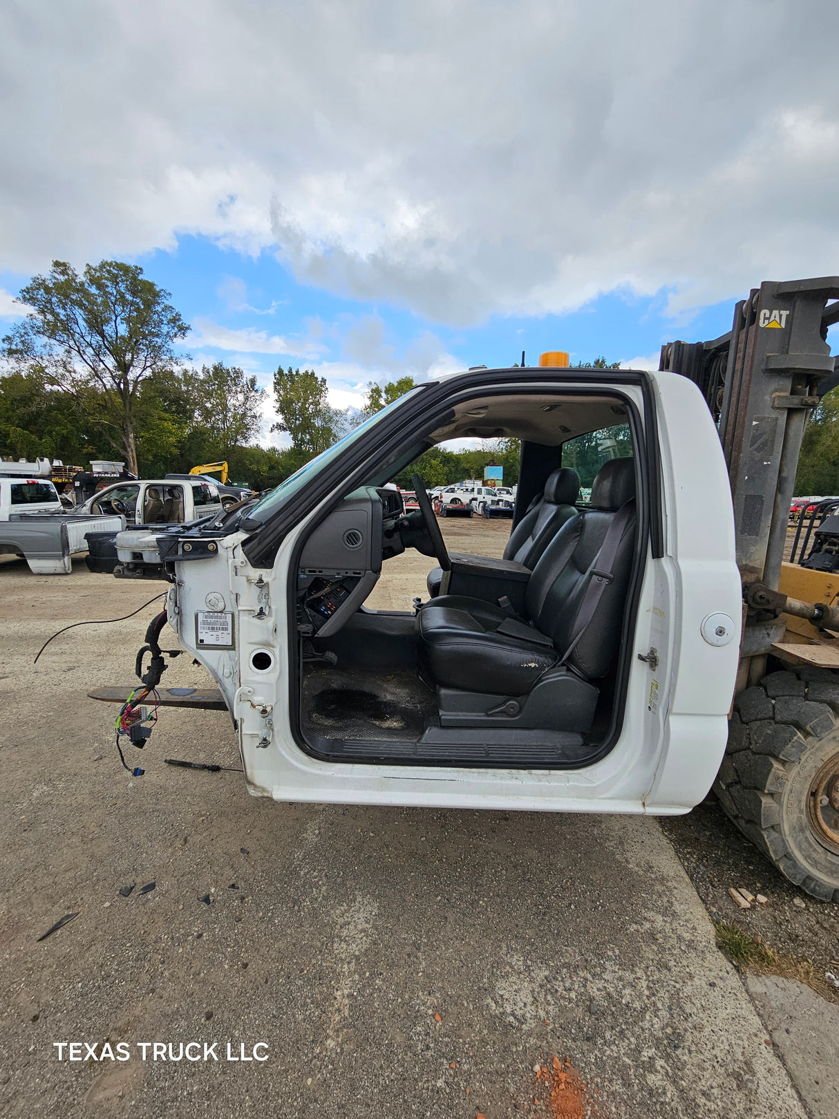 1999-2007 Chevrolet Silverado / GMC Sierra 1500 2500 HD 3500HD Regular Cab Body - Summit White