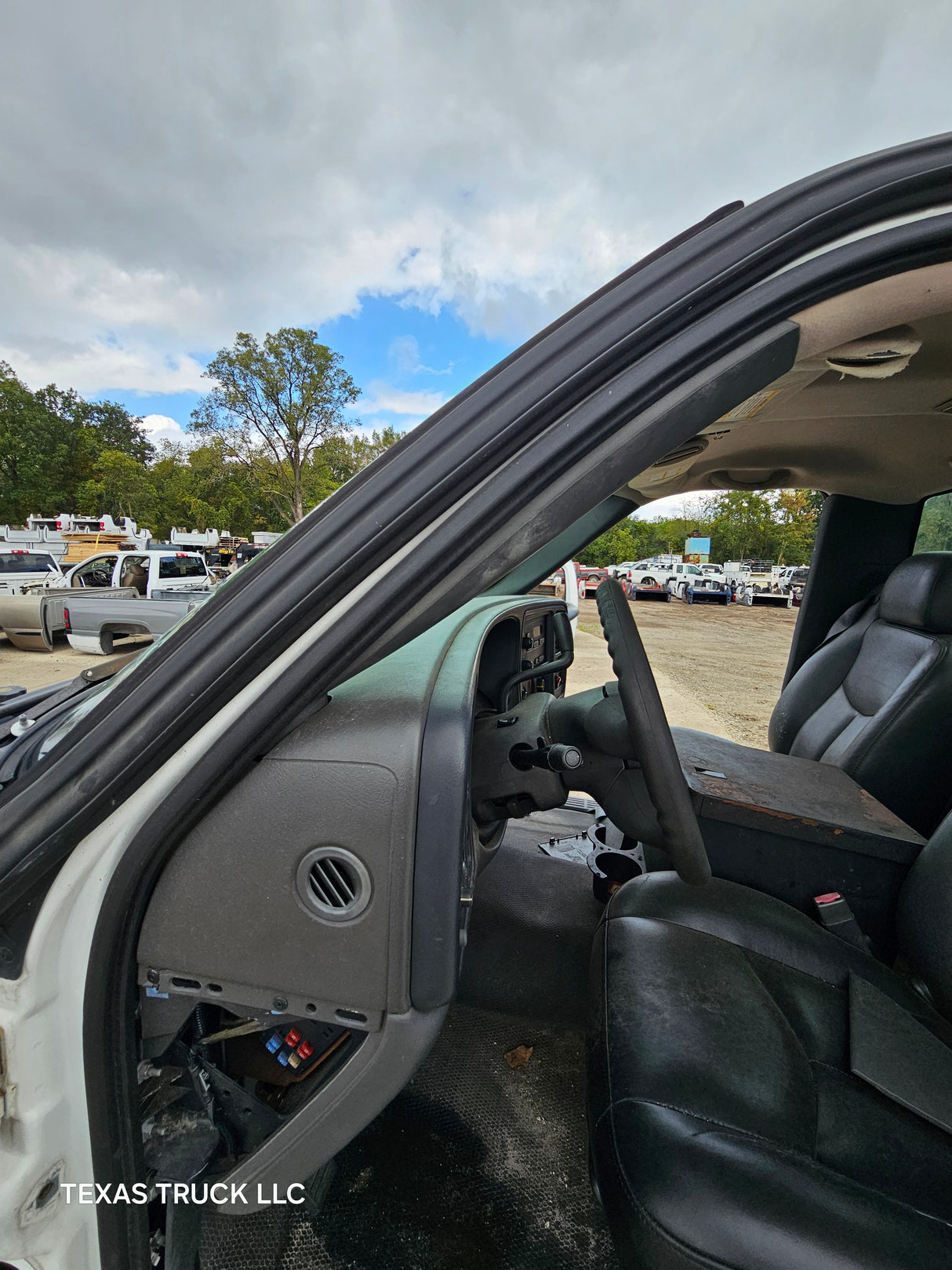 1999-2007 Chevrolet Silverado / GMC Sierra 1500 2500 HD 3500HD Regular Cab Body - Summit White