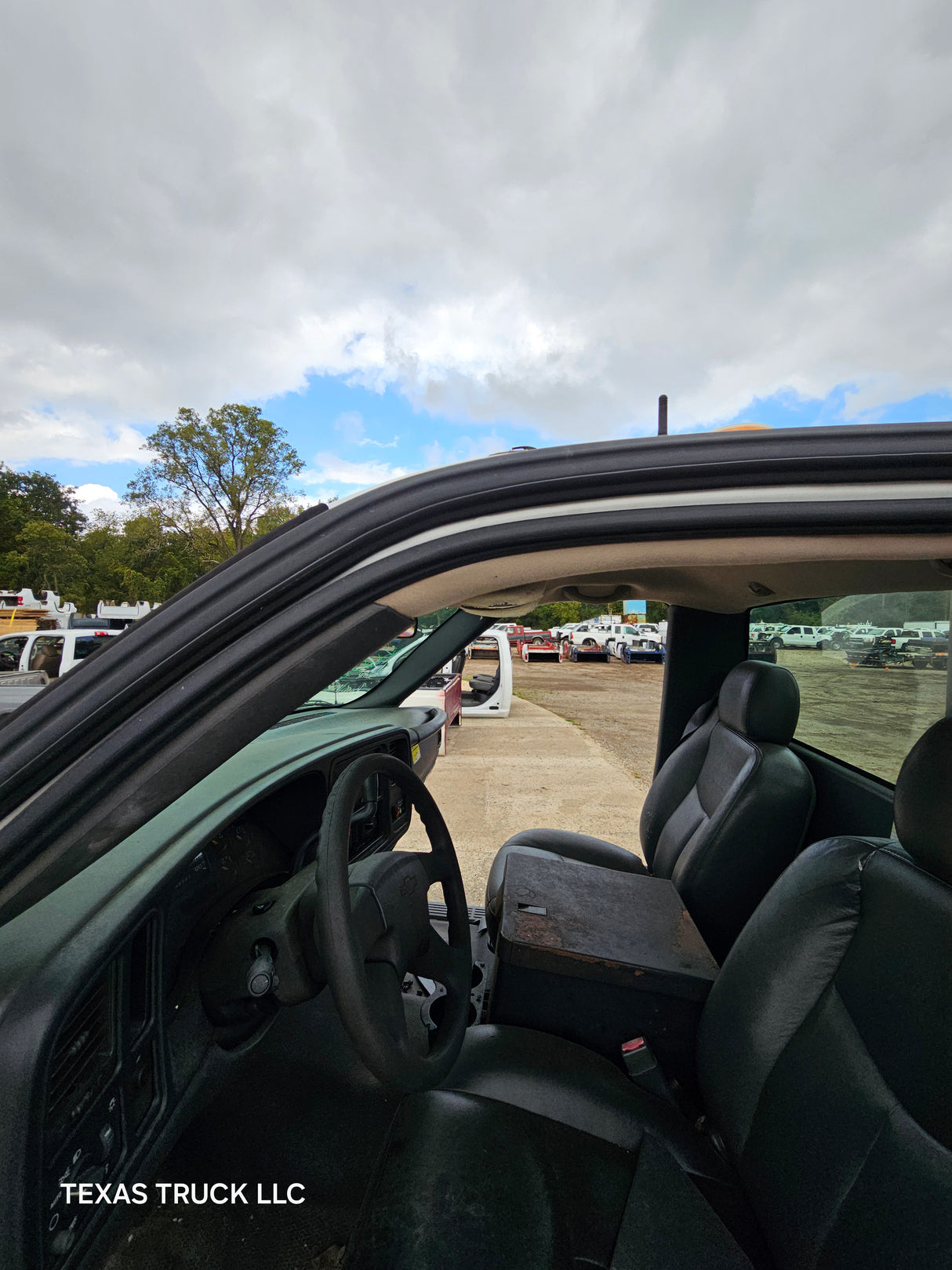 1999-2007 Chevrolet Silverado / GMC Sierra 1500 2500 HD 3500HD Regular Cab Body - Summit White