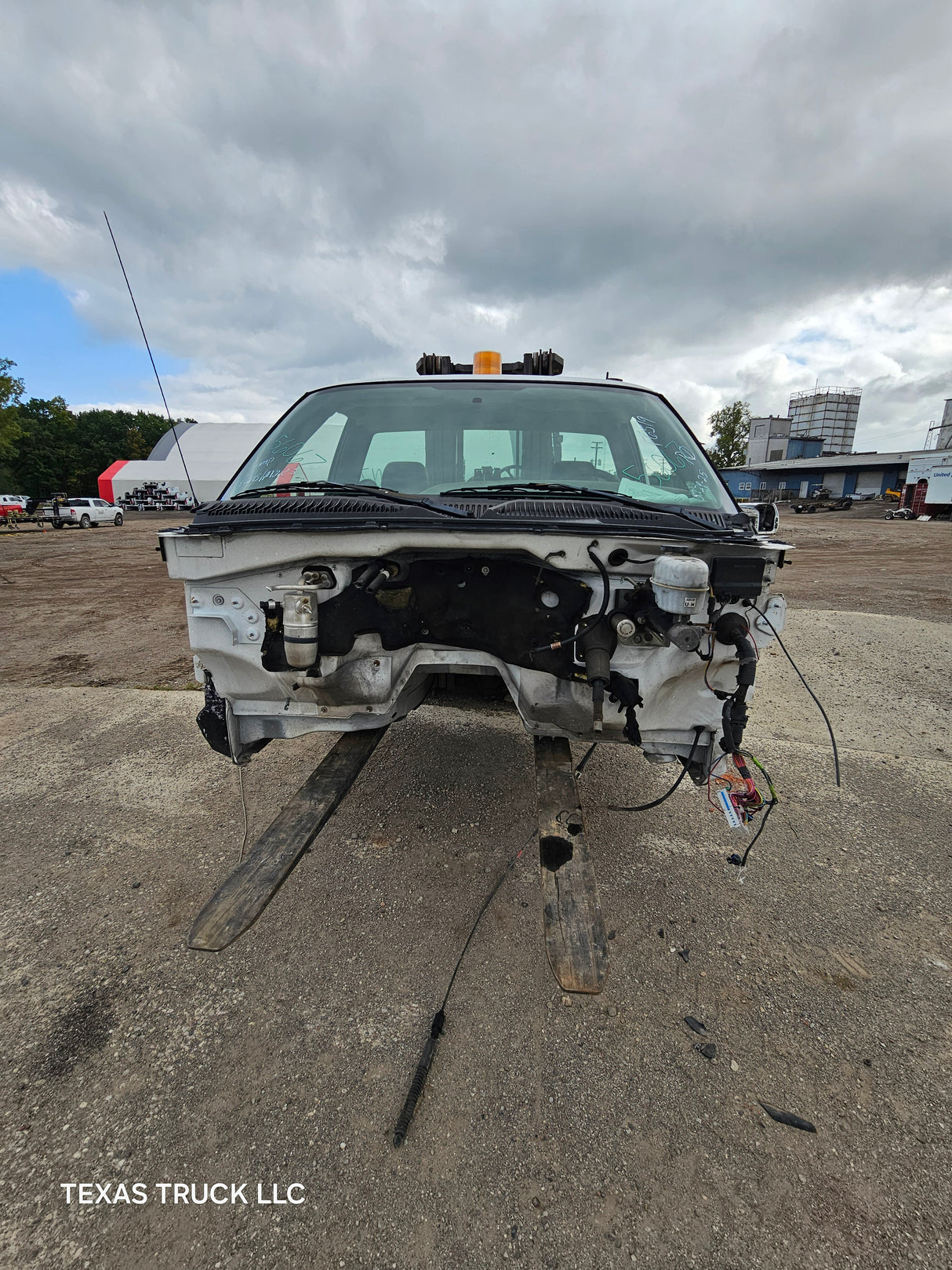 1999-2007 Chevrolet Silverado / GMC Sierra 1500 2500 HD 3500HD Regular Cab Body - Summit White