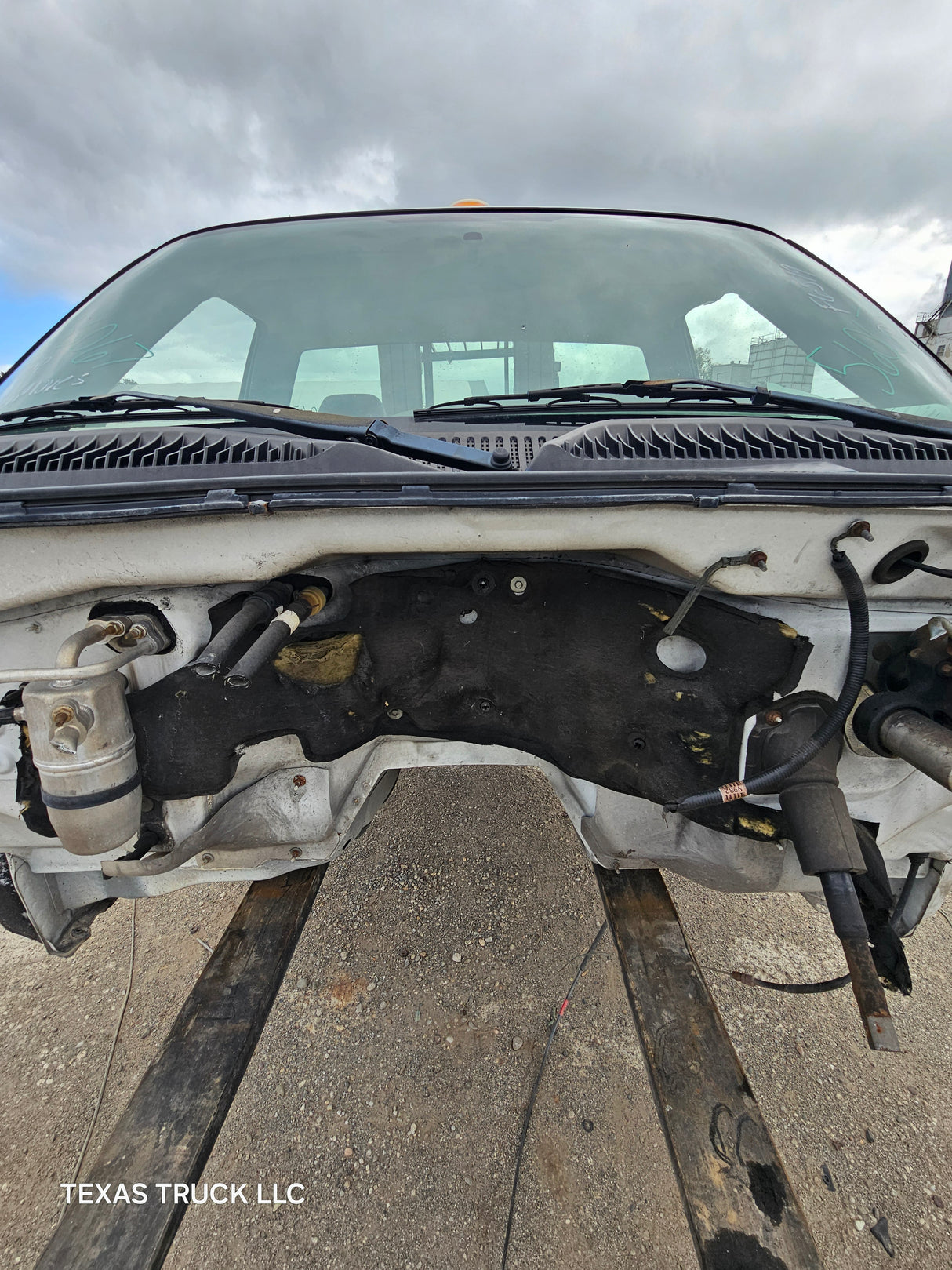 1999-2007 Chevrolet Silverado / GMC Sierra 1500 2500 HD 3500HD Regular Cab Body - Summit White